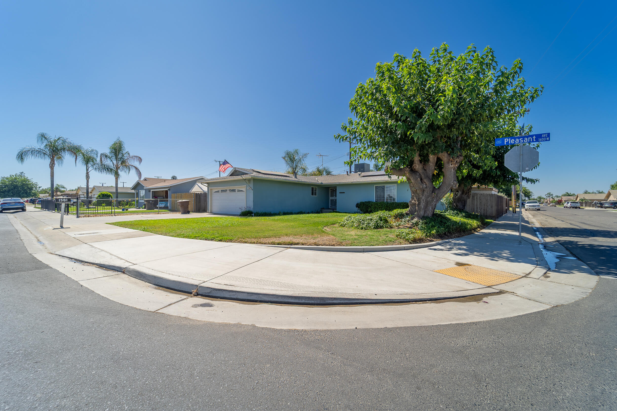 1581 W Pleasant Avenue