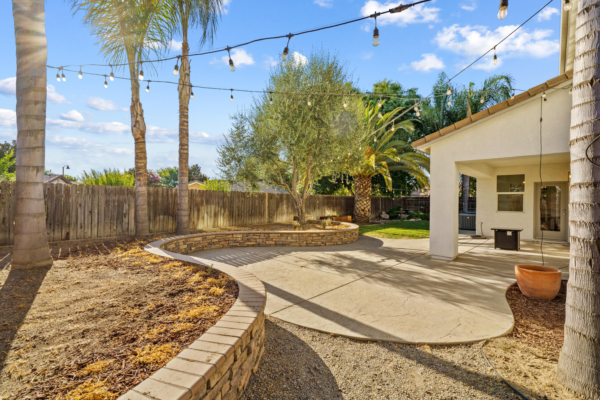 1579 Monsecco Street
