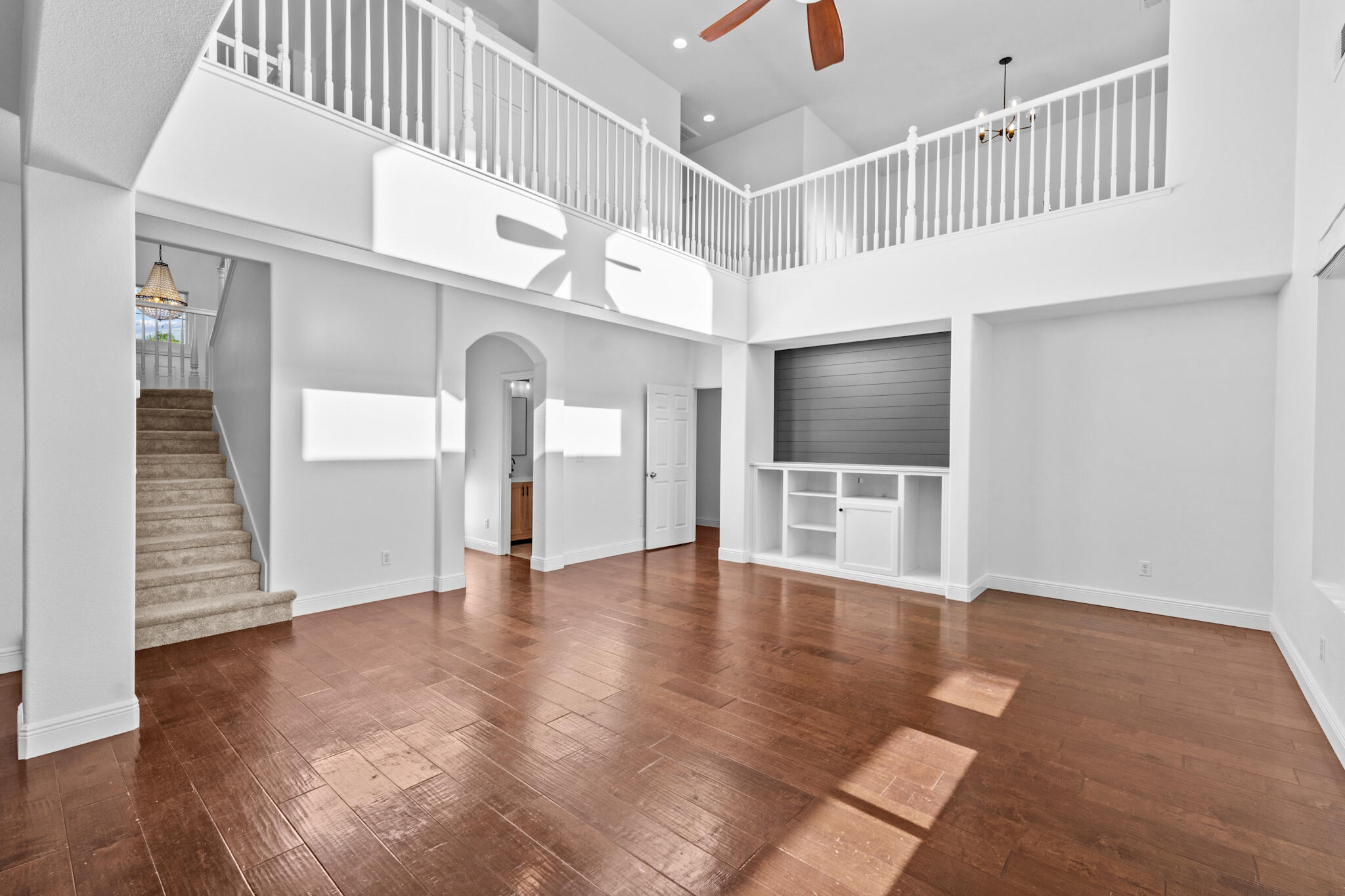 1579 Monsecco Street