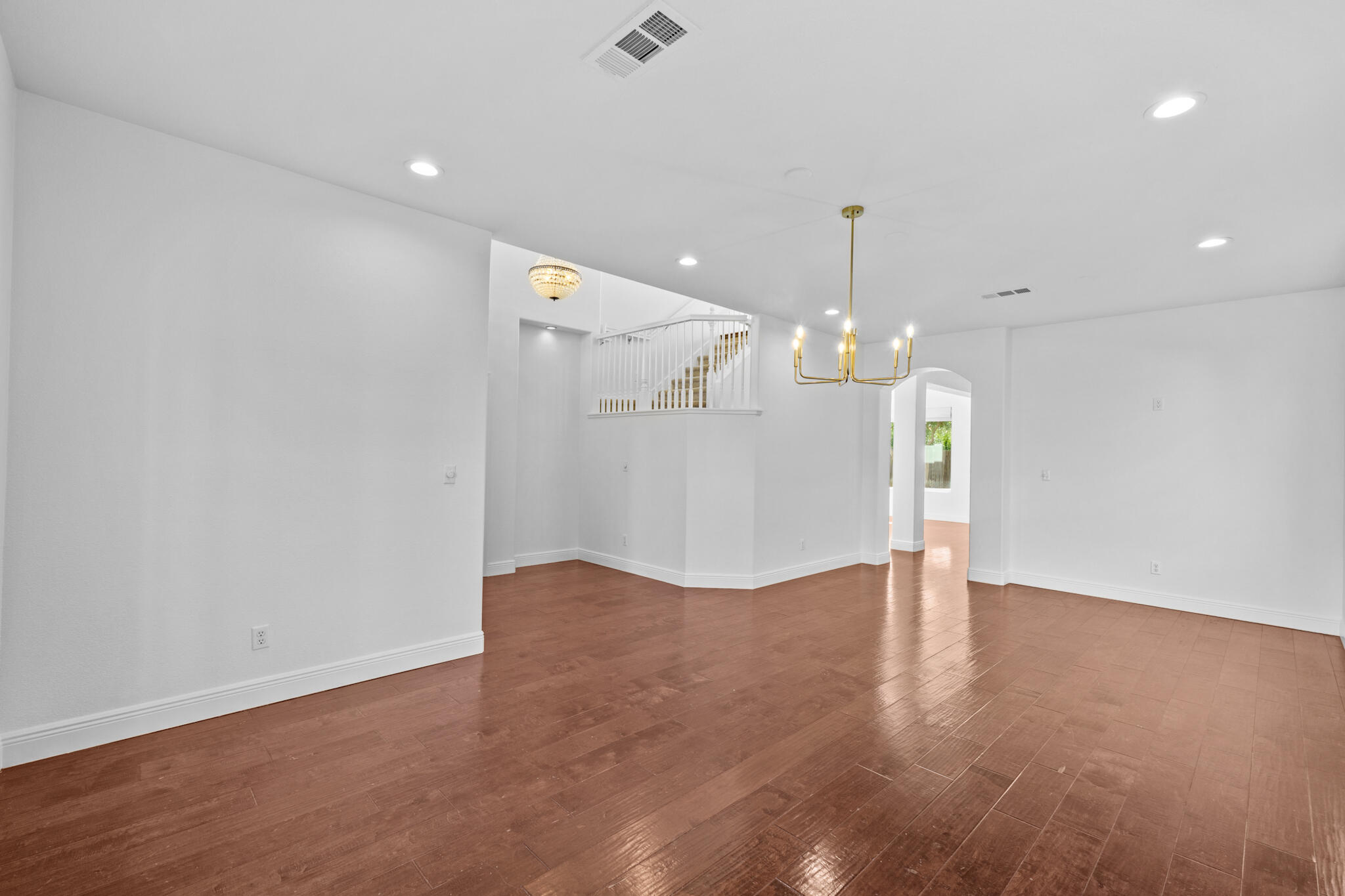 1579 Monsecco Street