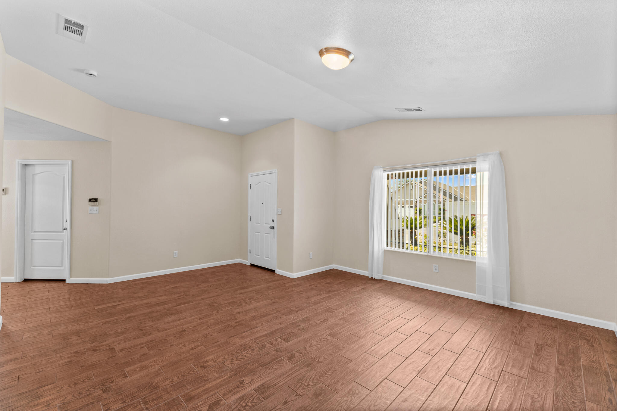 2379 Tahoe Avenue