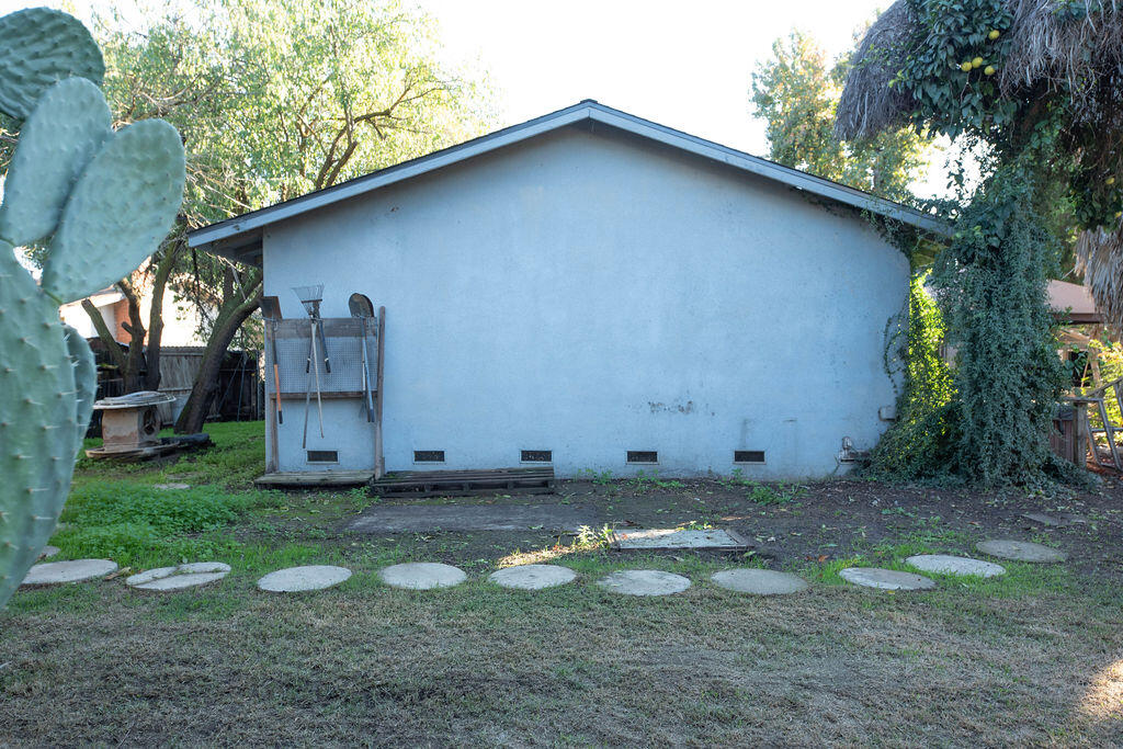 1534 W Canary Drive