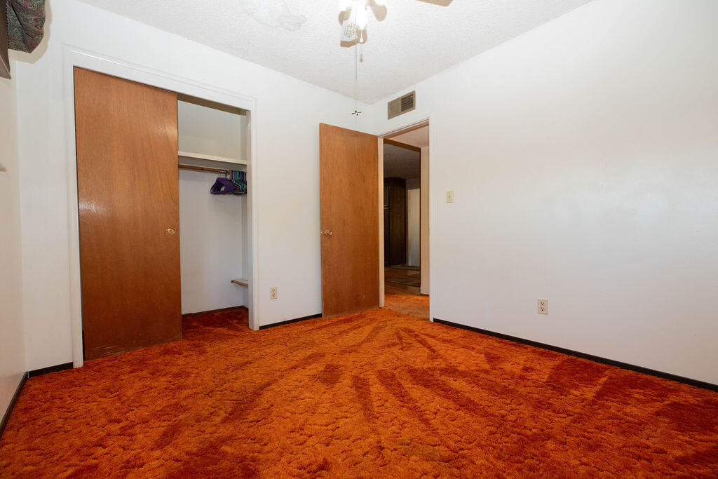1534 W Canary Drive