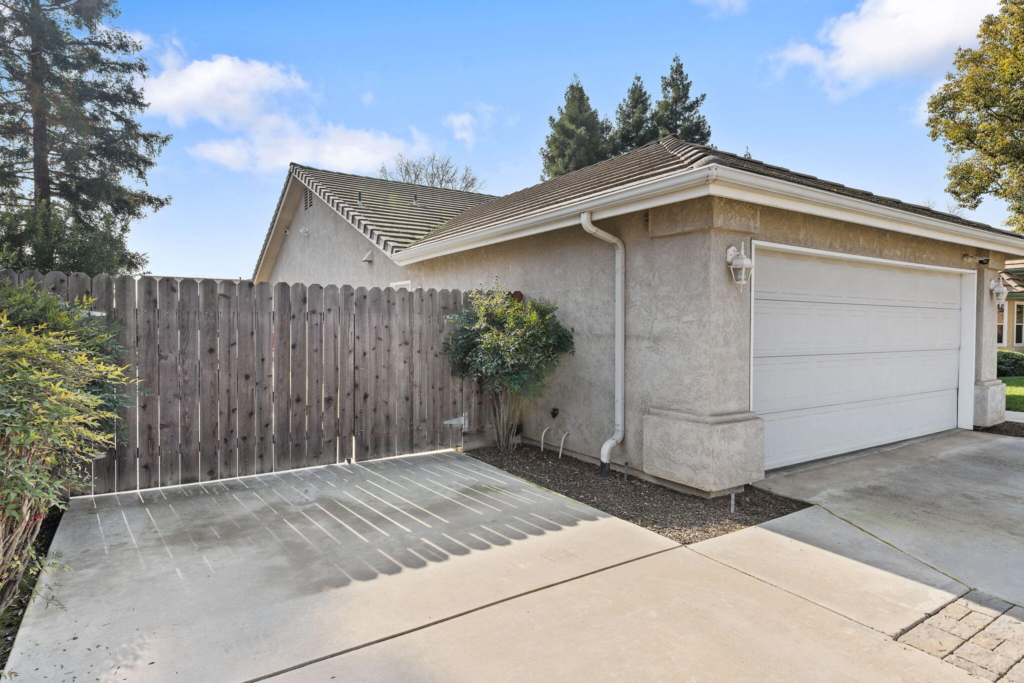 1741 Vineland Avenue