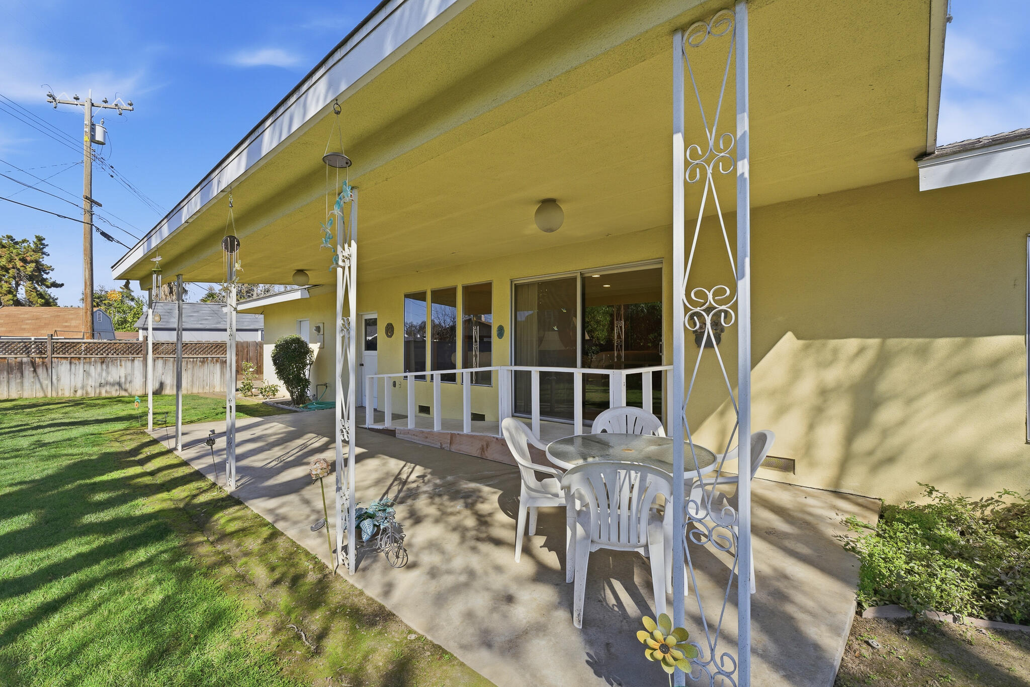 1611 E Burton Avenue
