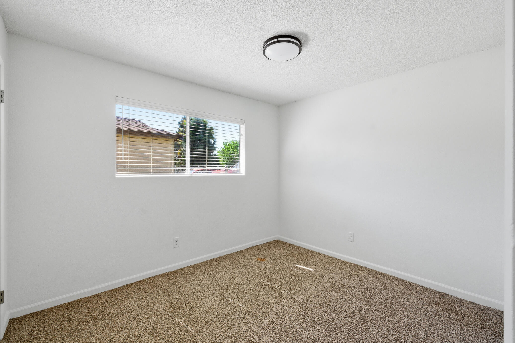 285 E Jayne Avenue