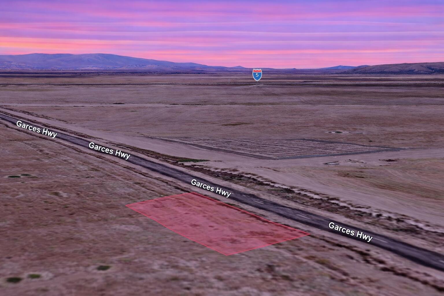 Garces Hwy