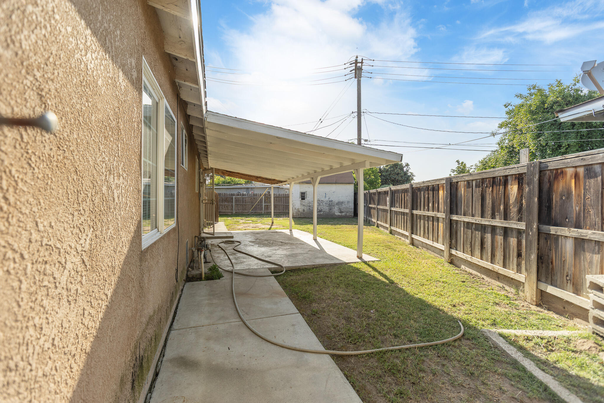 2014 W Houston Avenue