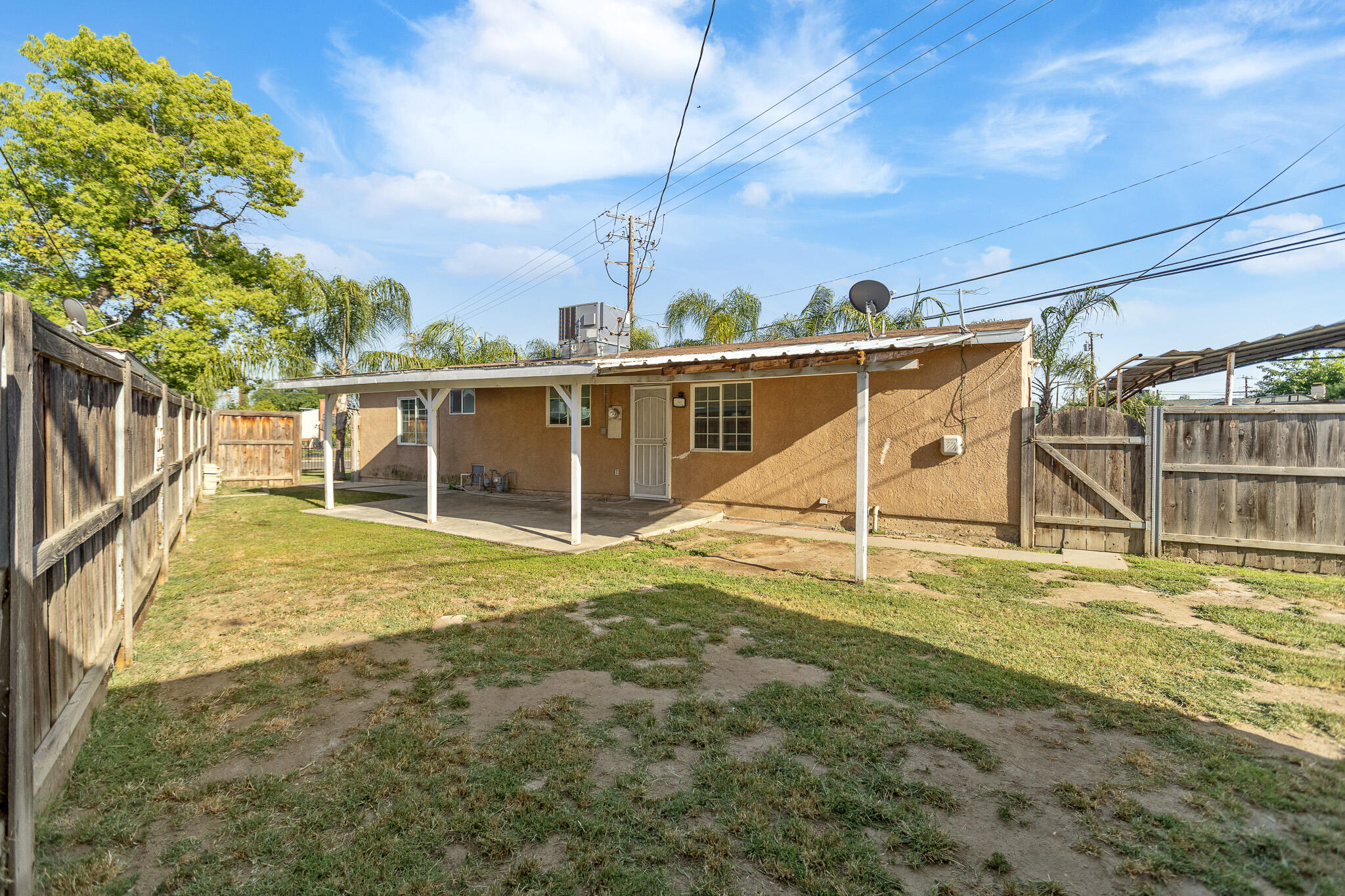 2014 W Houston Avenue