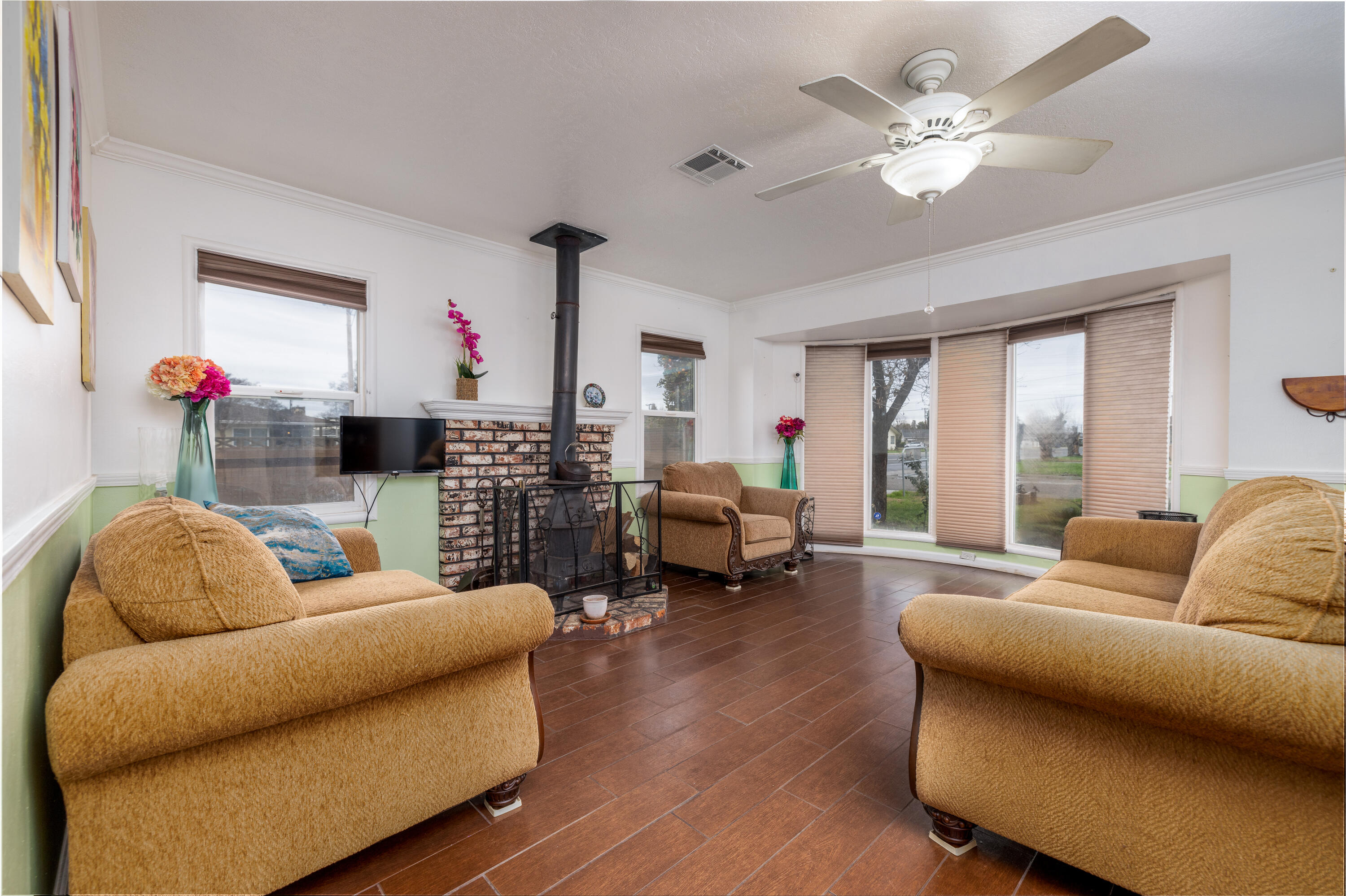 1683 E Cheryl Lane