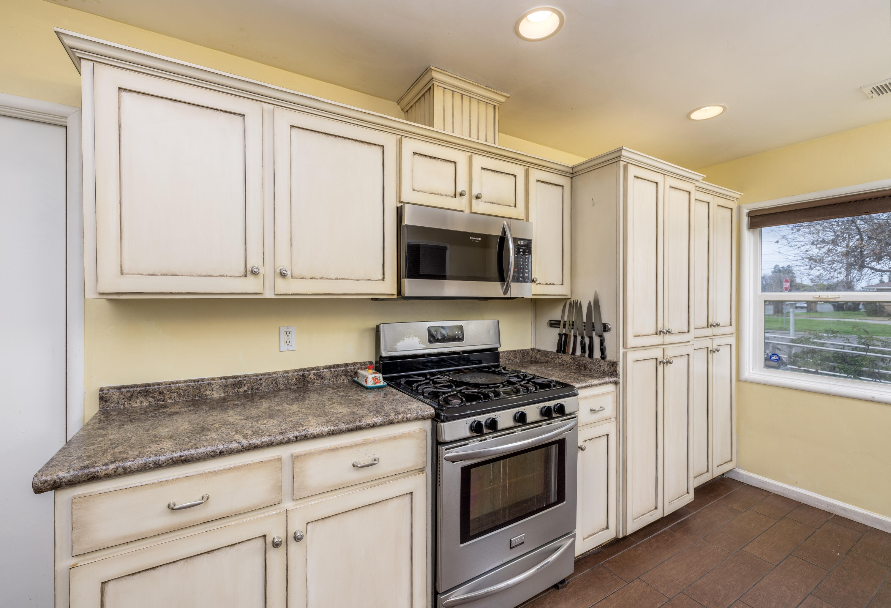 1683 E Cheryl Lane