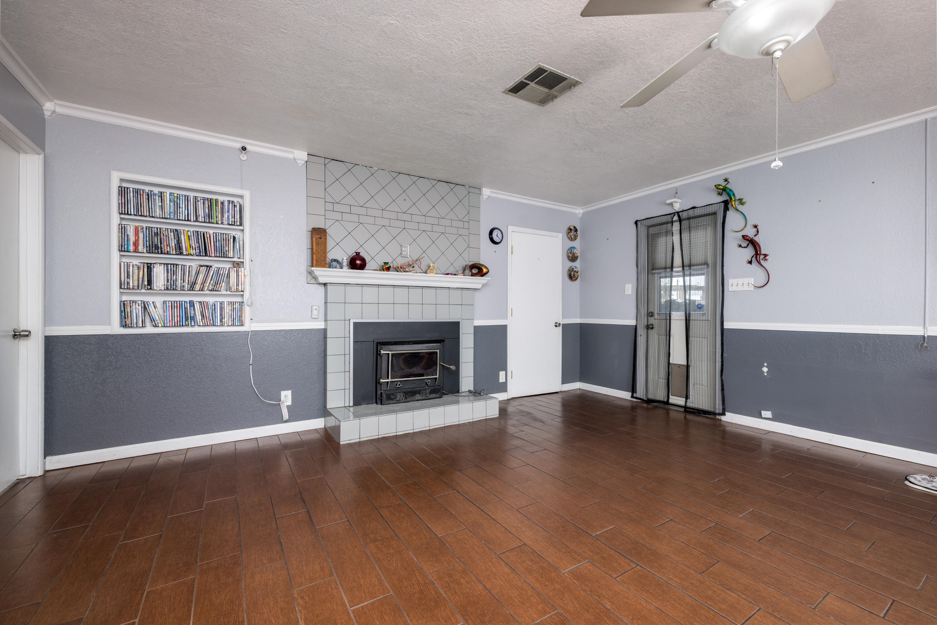 1683 E Cheryl Lane