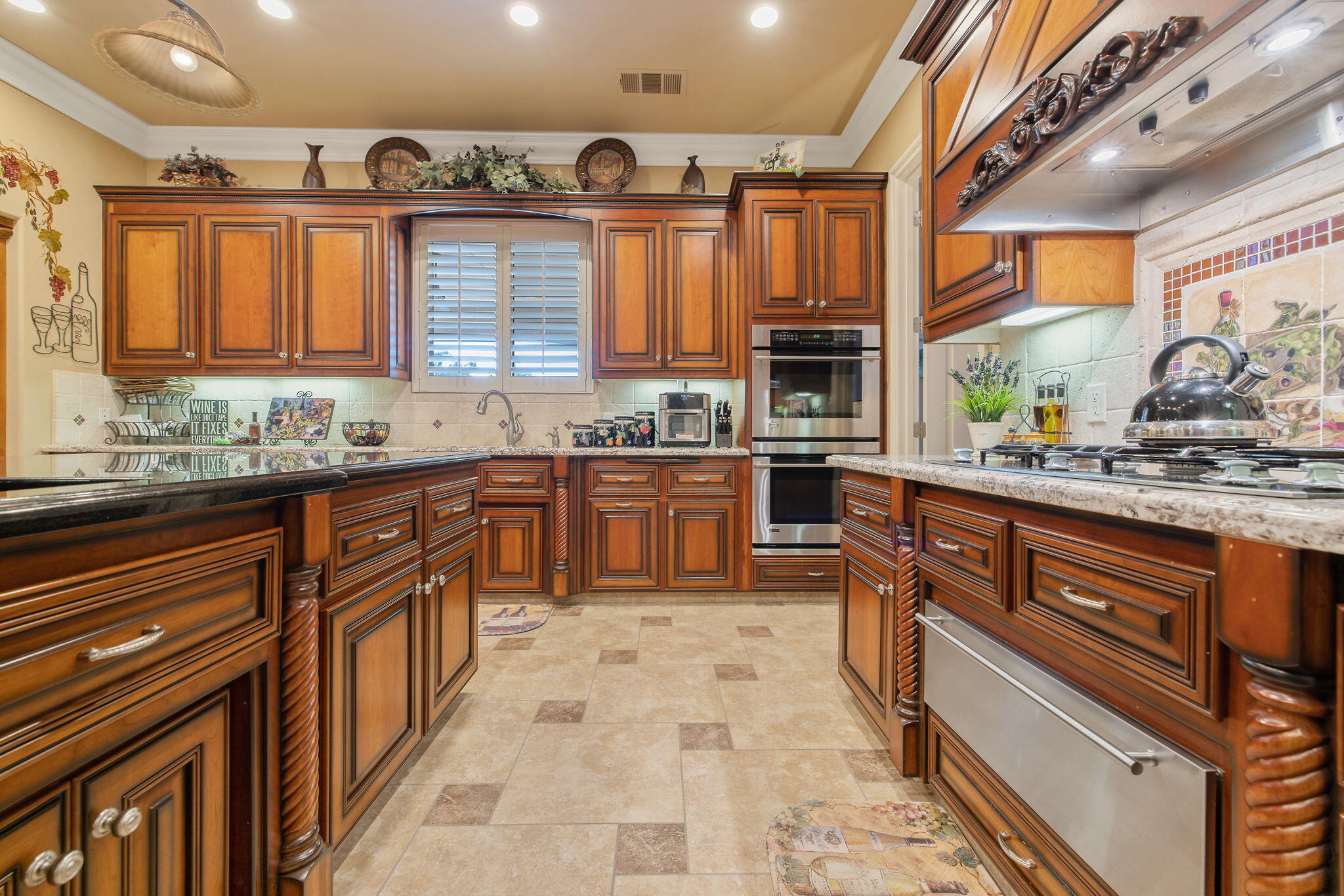 382 Hemmingway Court