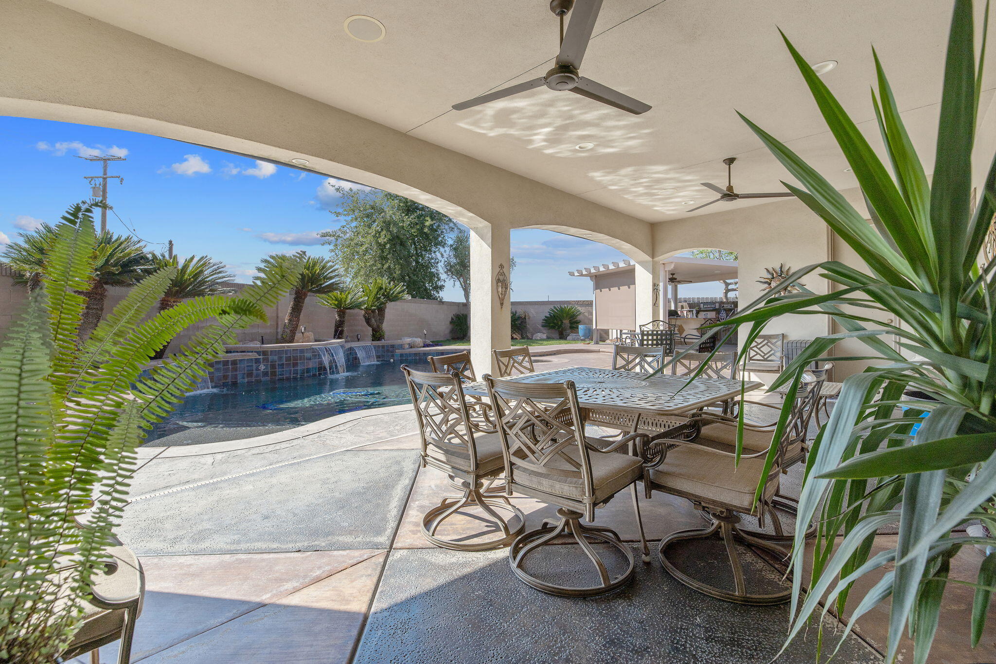 382 Hemmingway Court