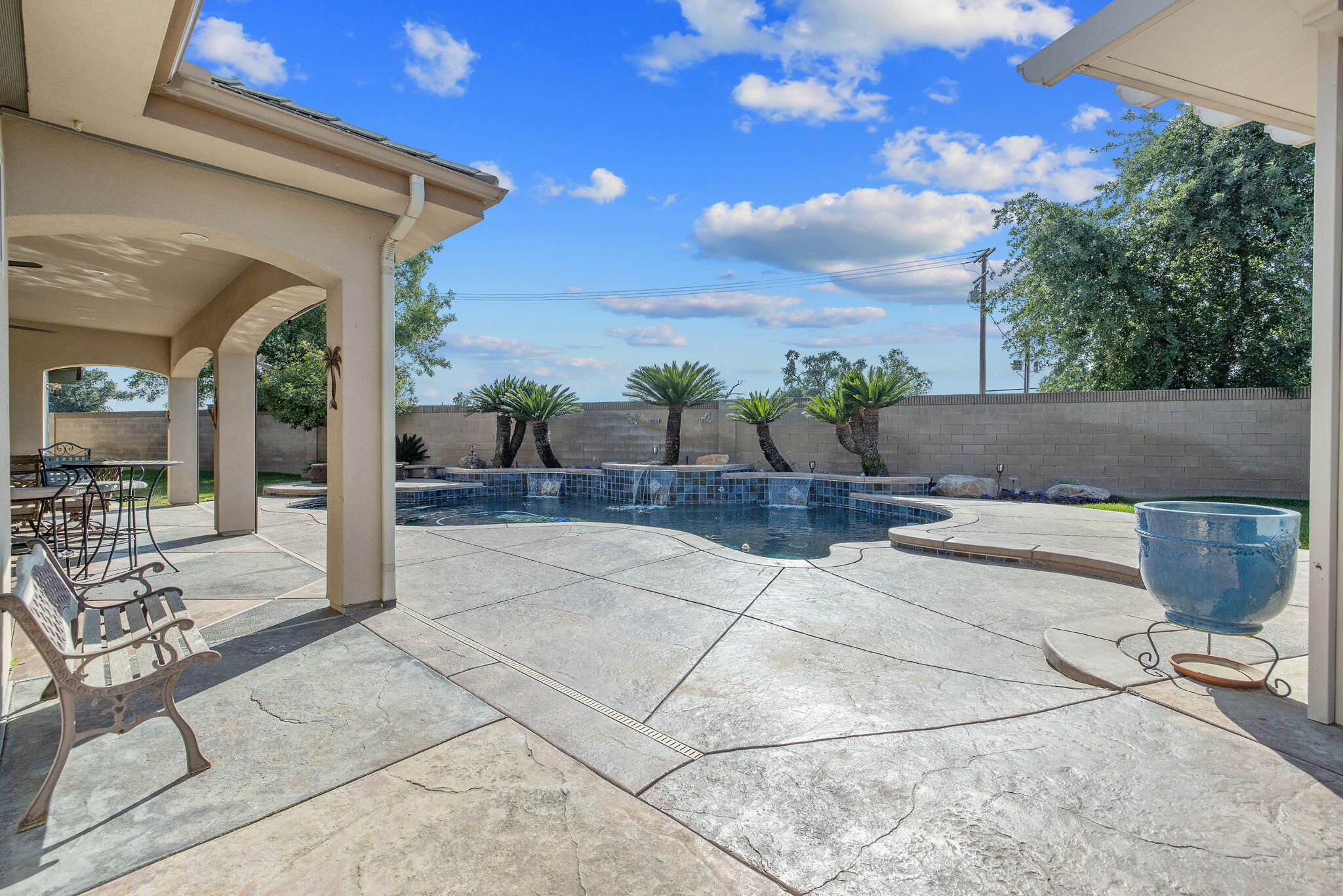 382 Hemmingway Court