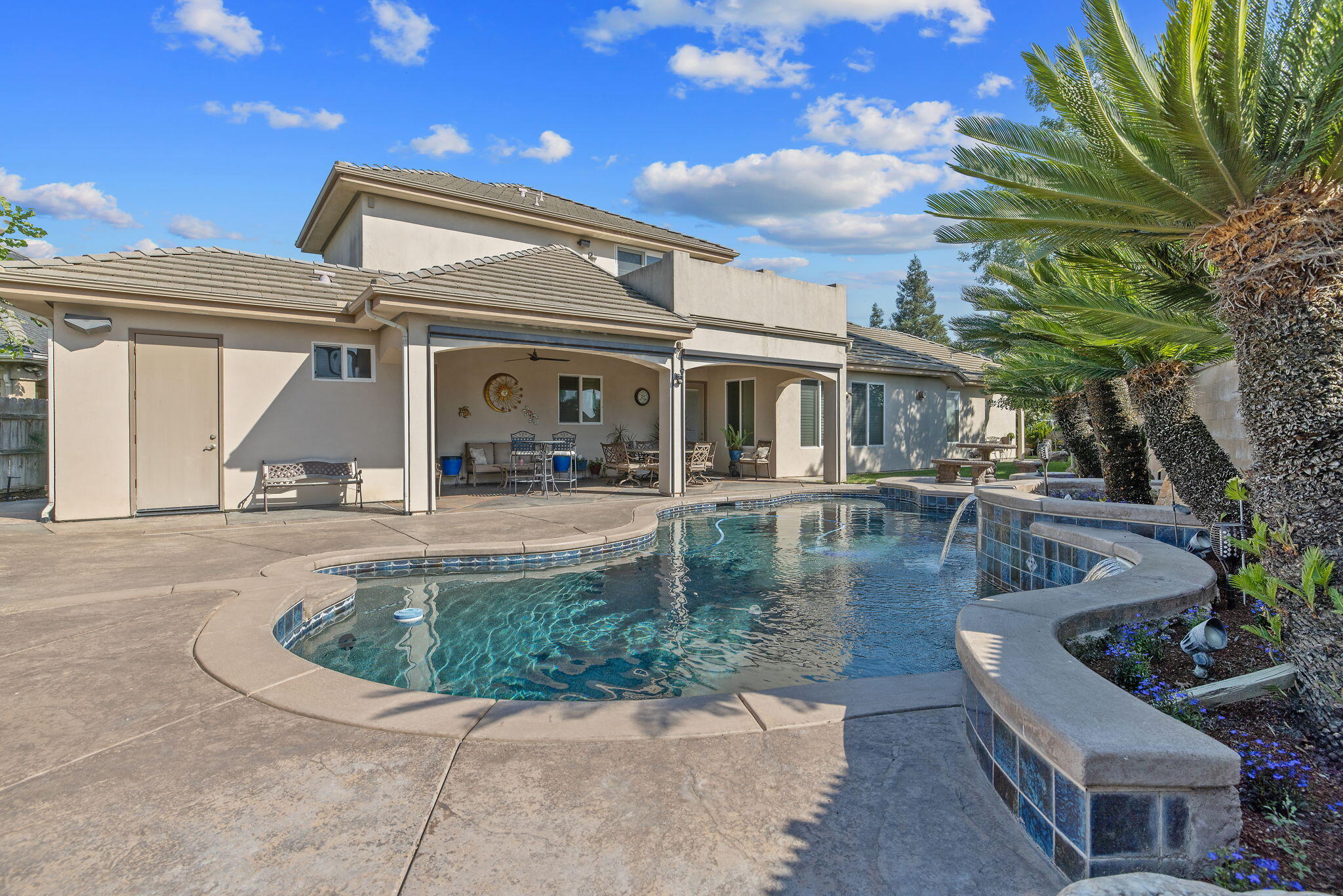 382 Hemmingway Court