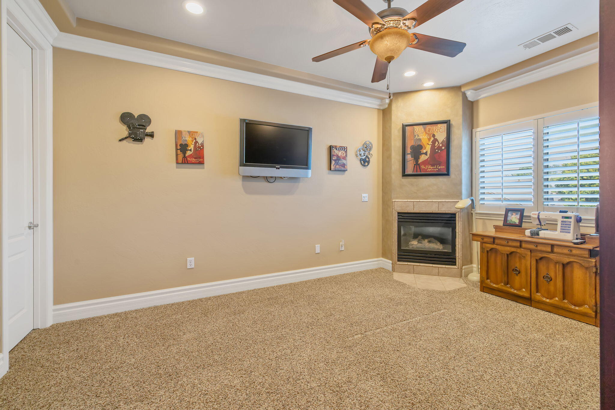 382 Hemmingway Court