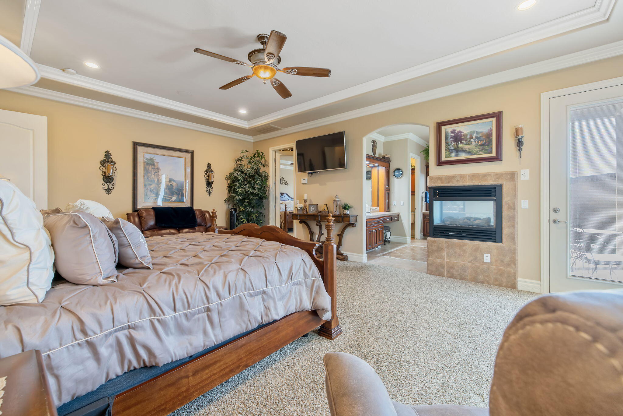 382 Hemmingway Court