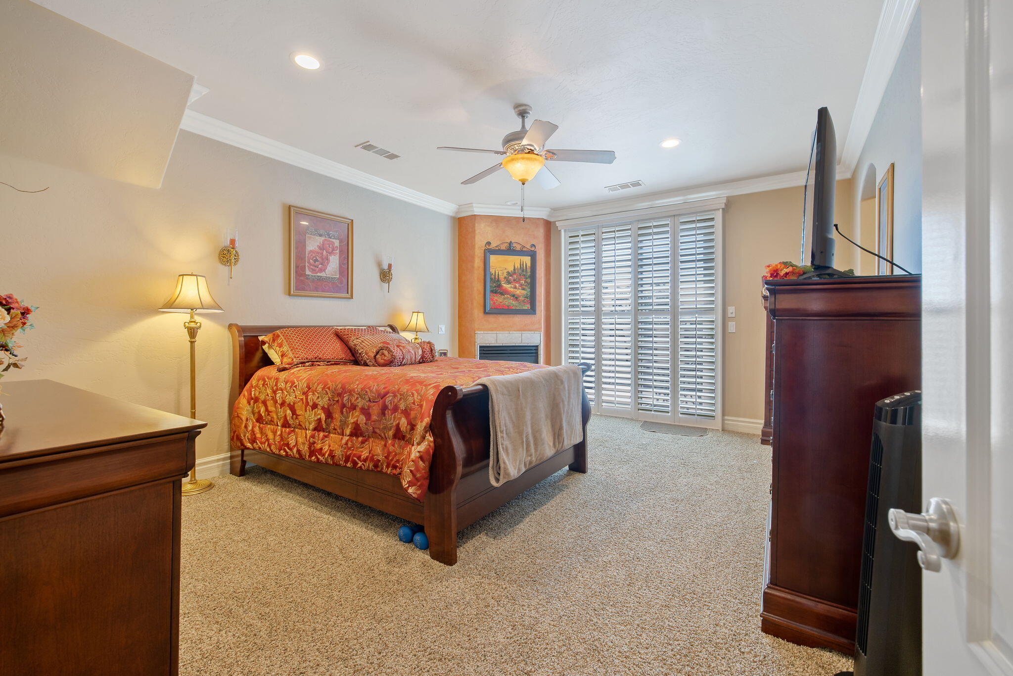 382 Hemmingway Court