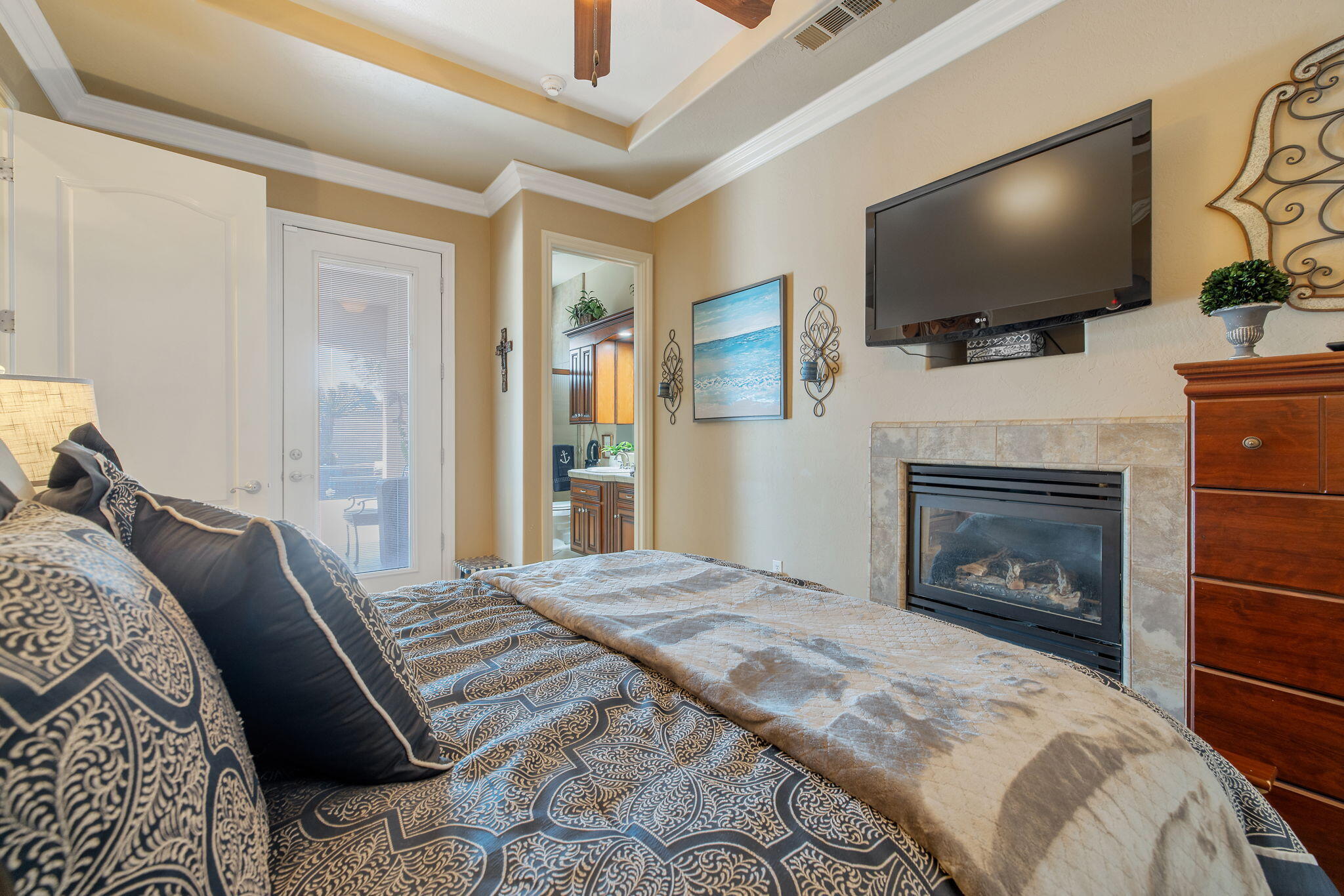 382 Hemmingway Court