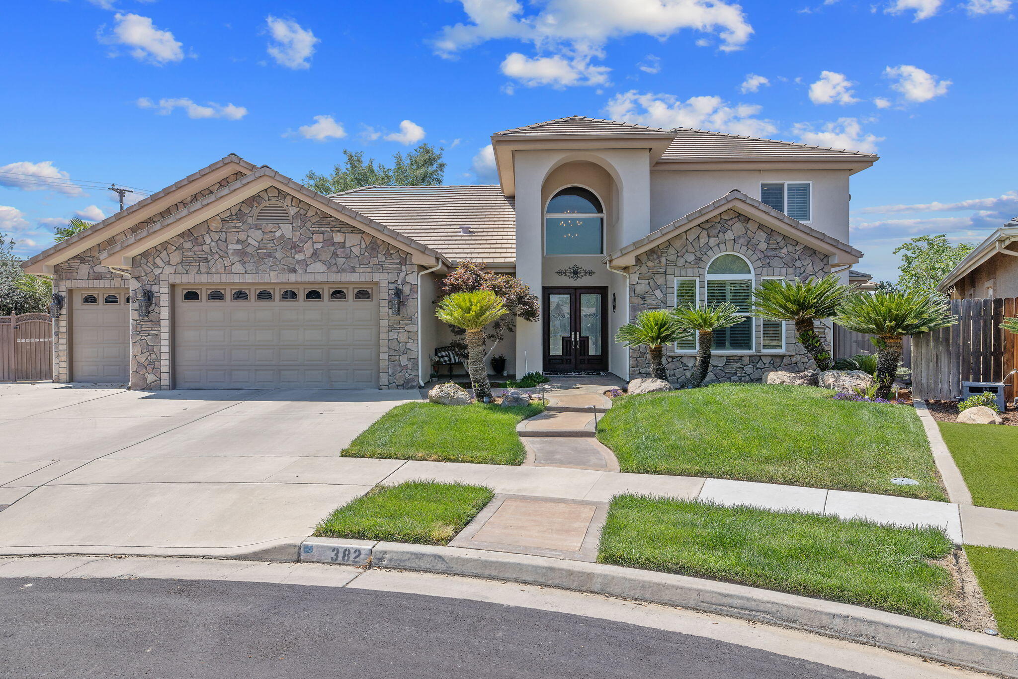 382 Hemmingway Court