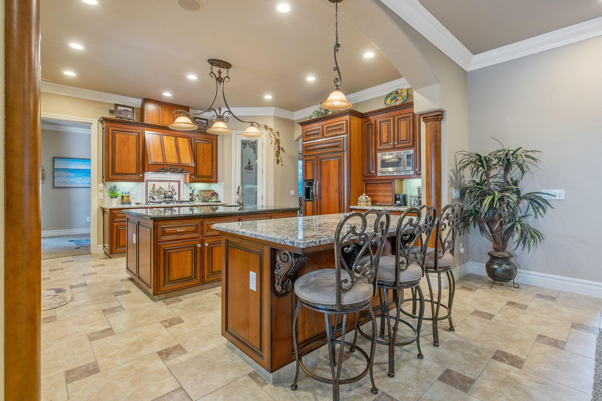 382 Hemmingway Court