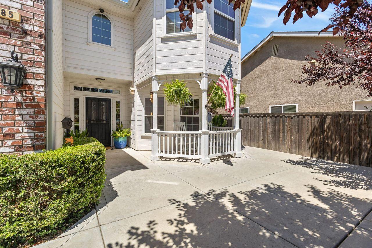 985 Black Rock Court