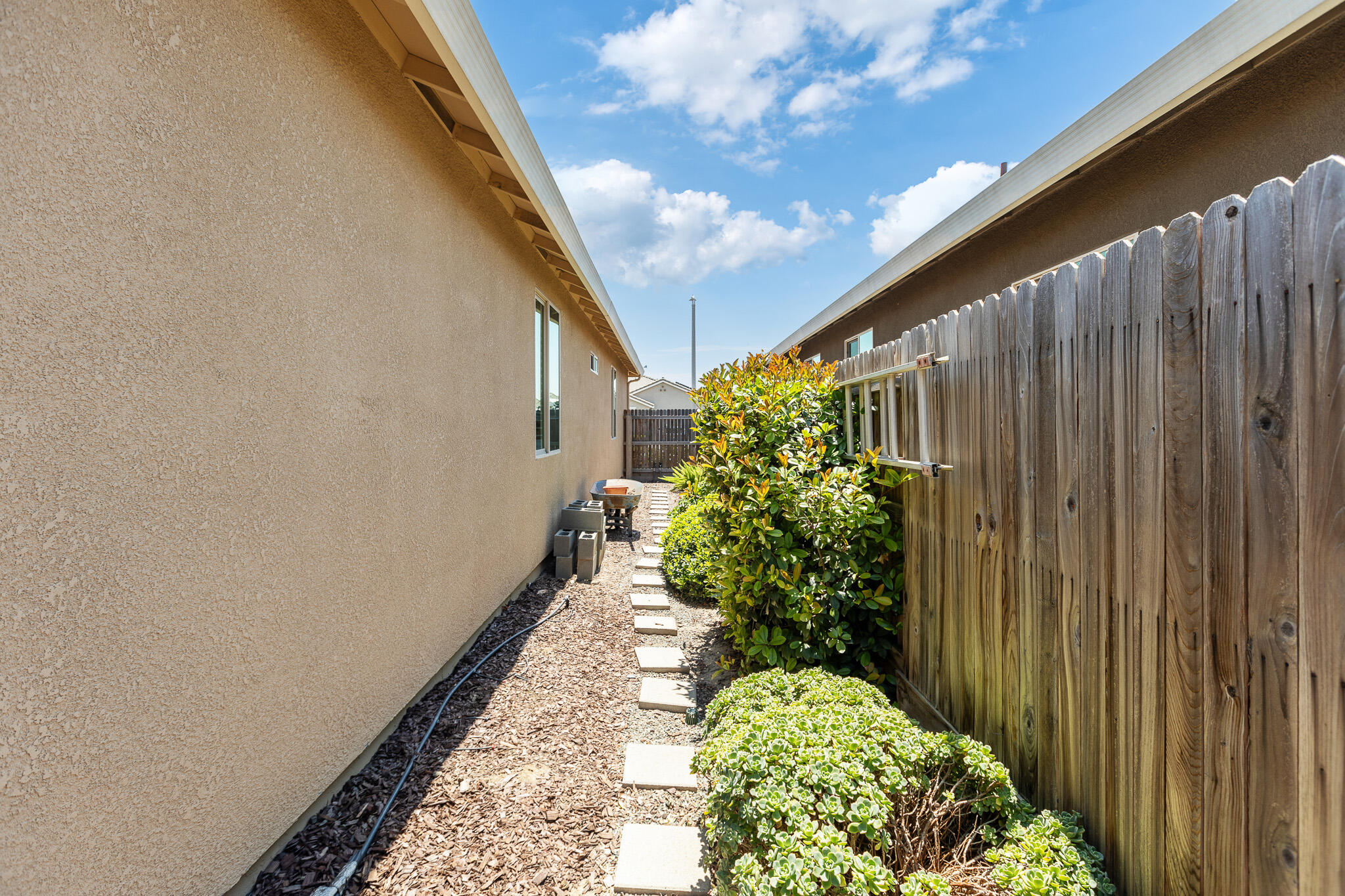 2886 Bell Port Avenue