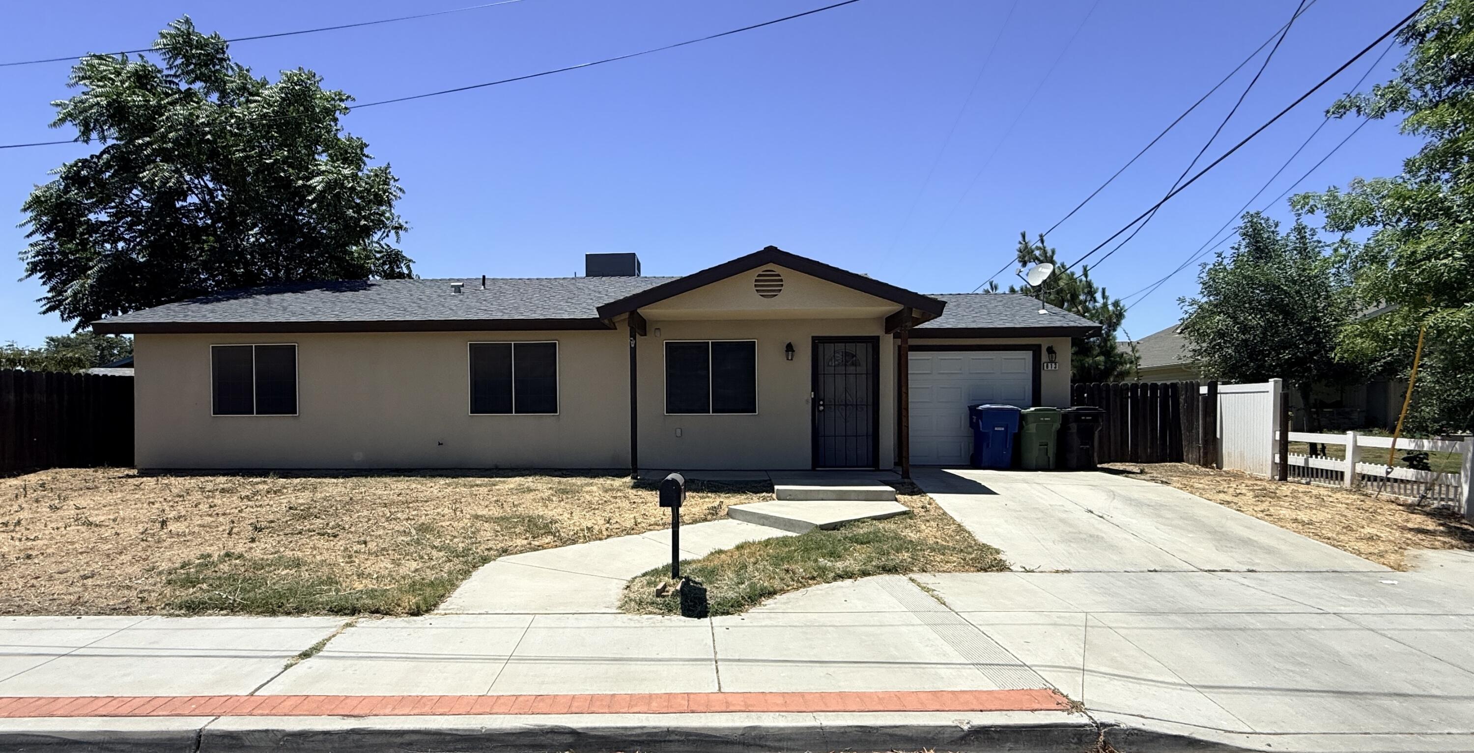 613 Follett Street
