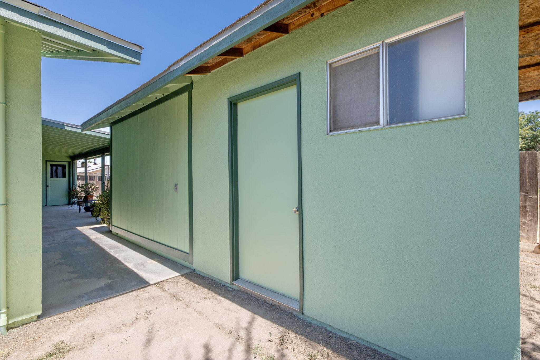1301 E Aspen Avenue