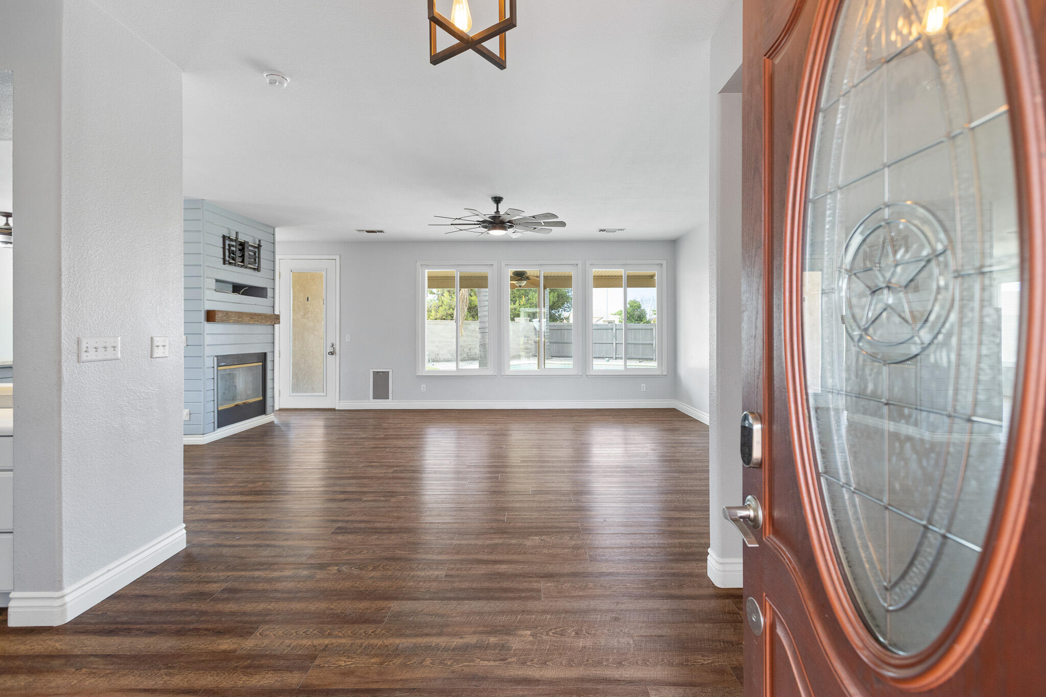 671 Vista Court