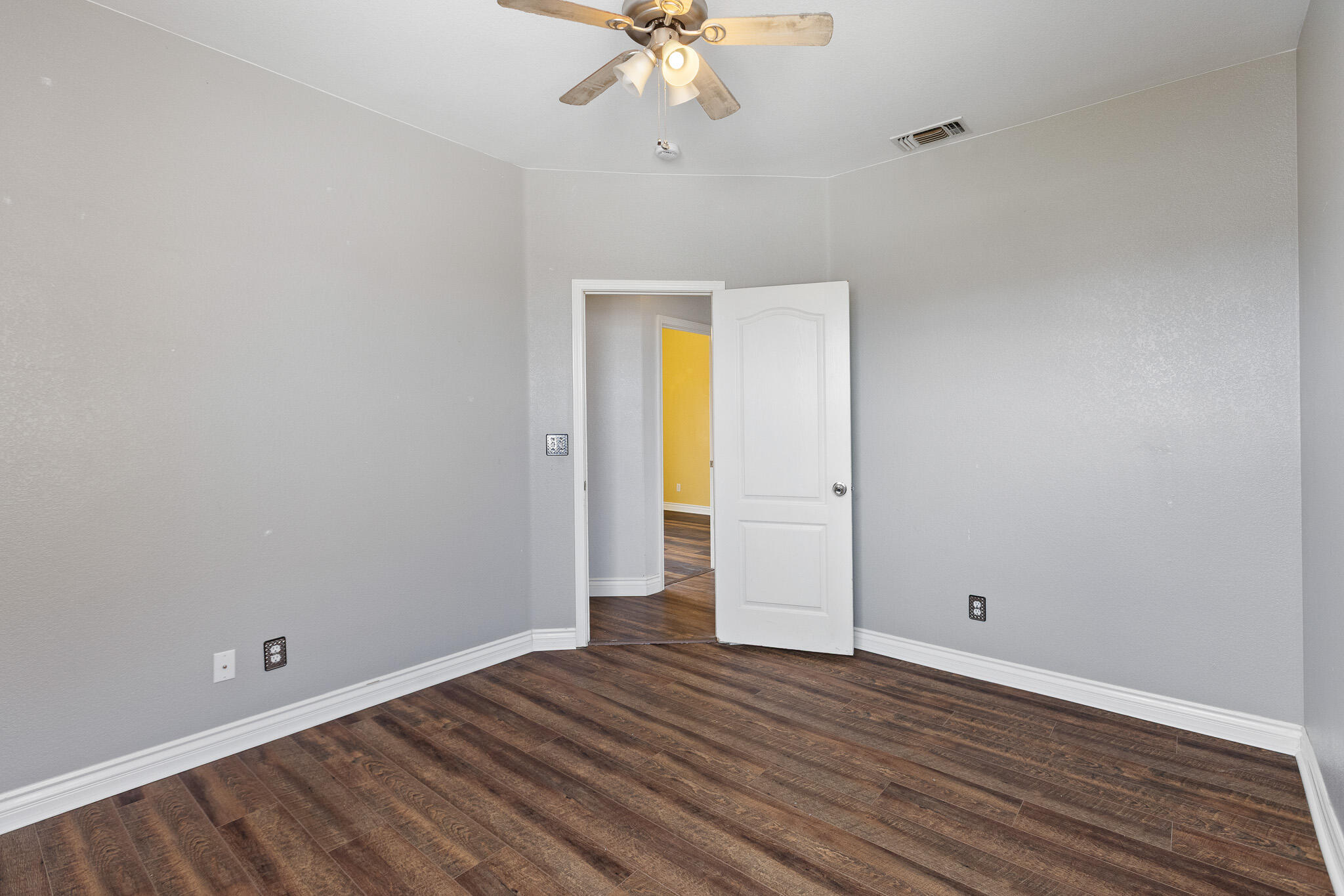 671 Vista Court