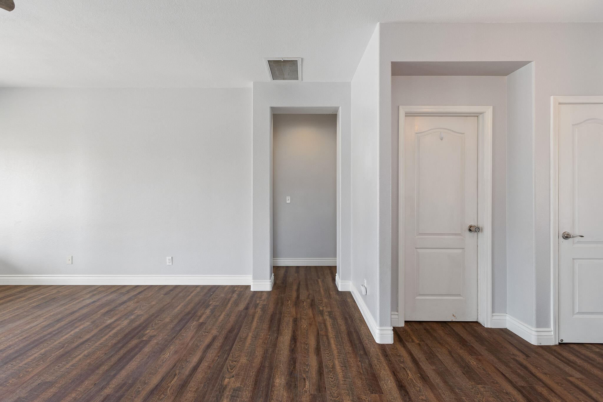 671 Vista Court