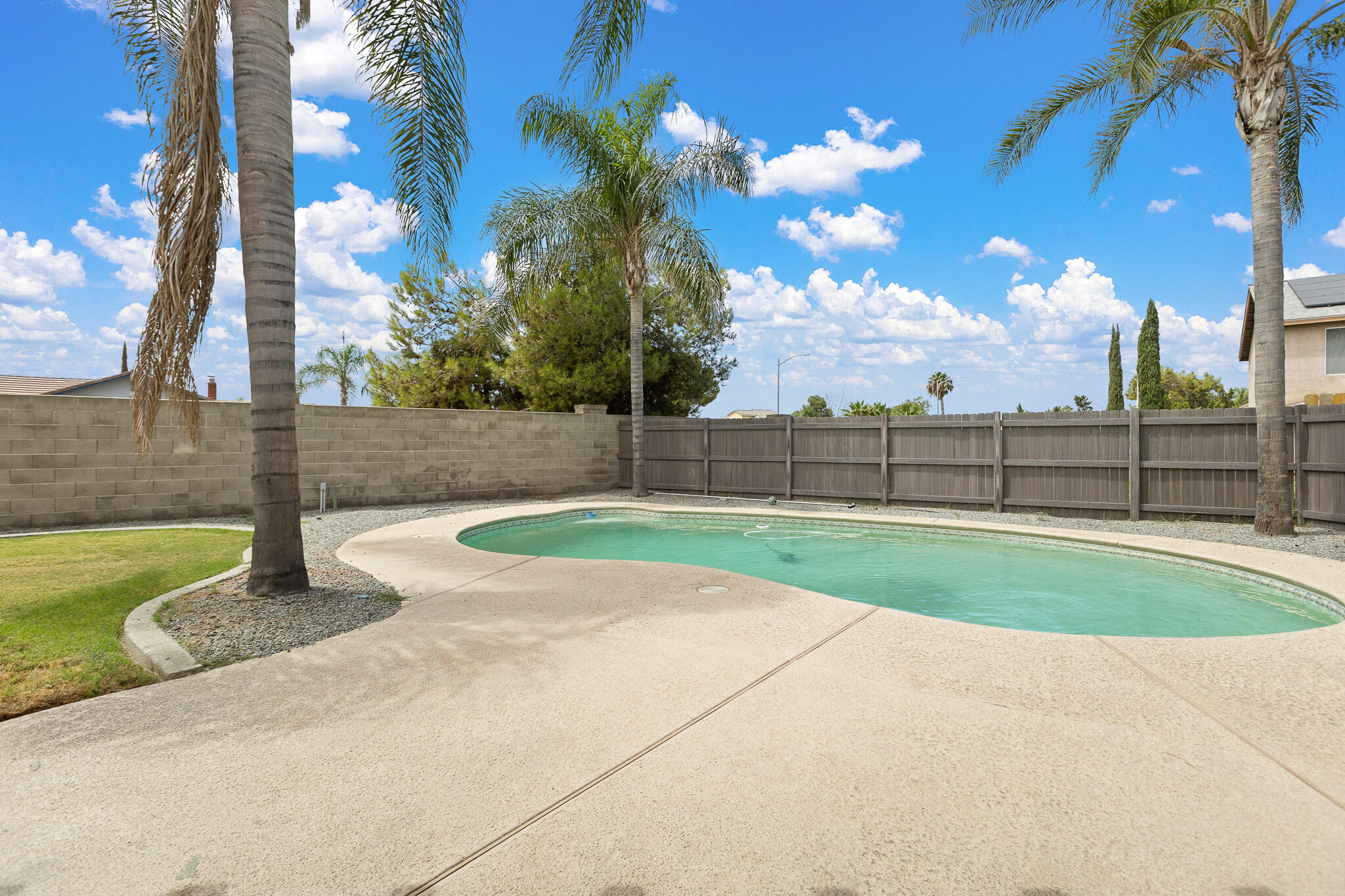 671 Vista Court