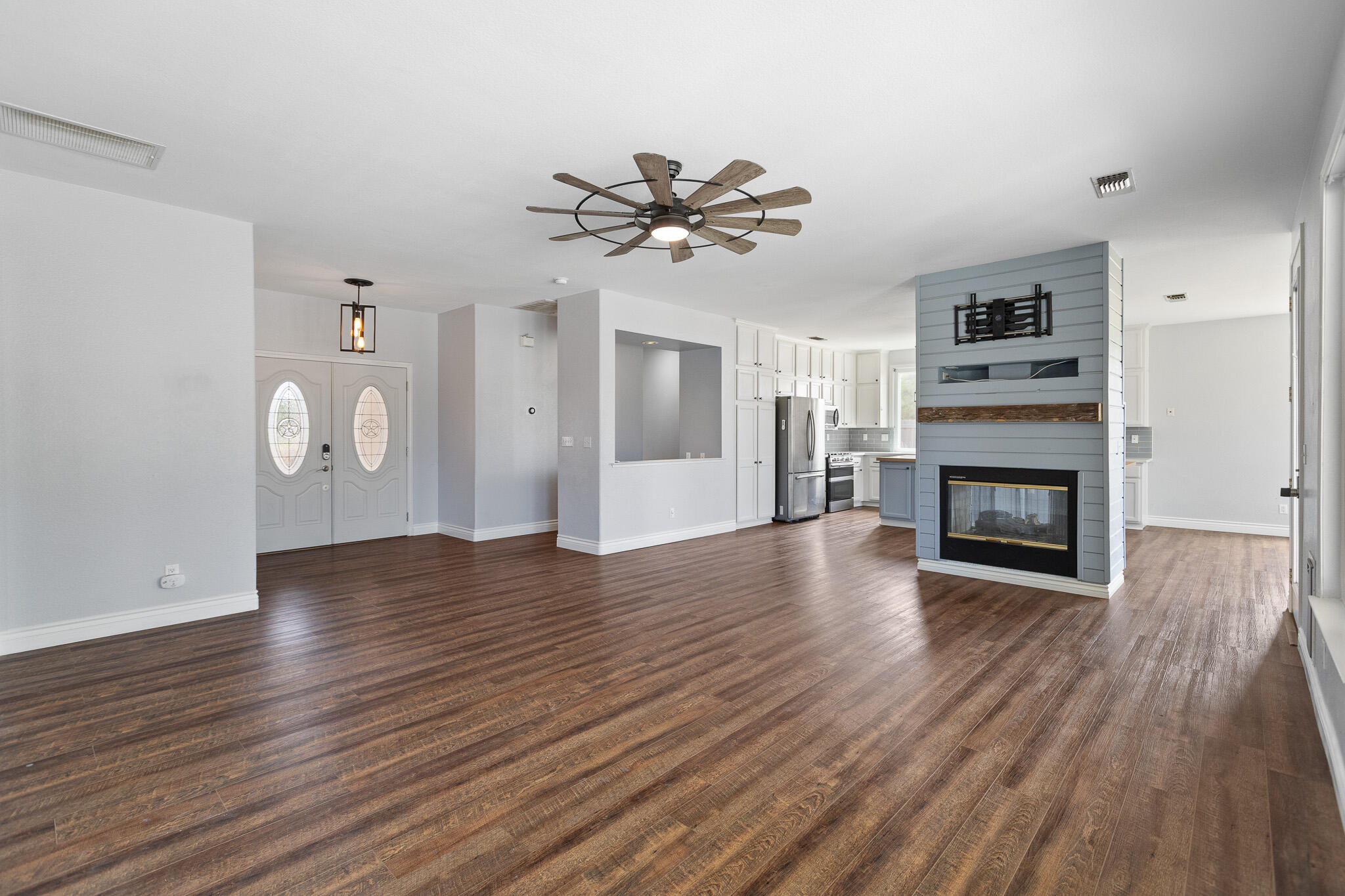 671 Vista Court