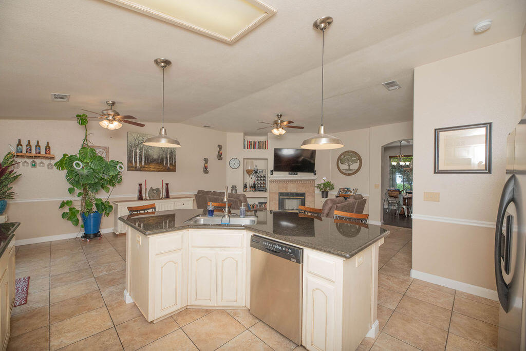 2546 S Virmargo Court