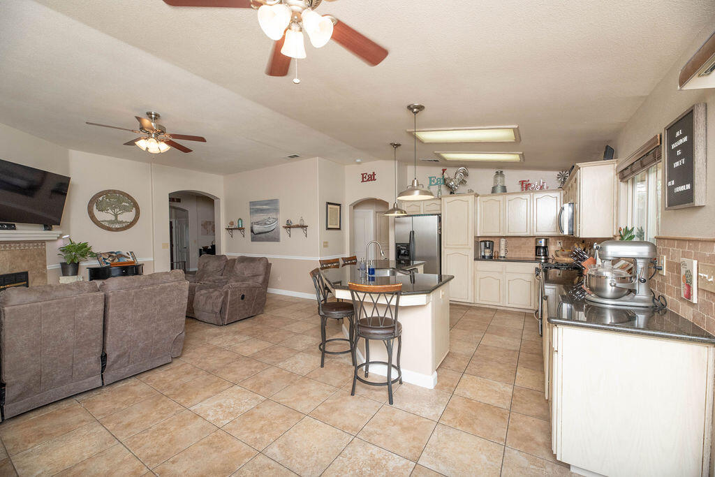 2546 S Virmargo Court