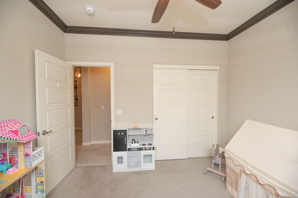 119 S Denton