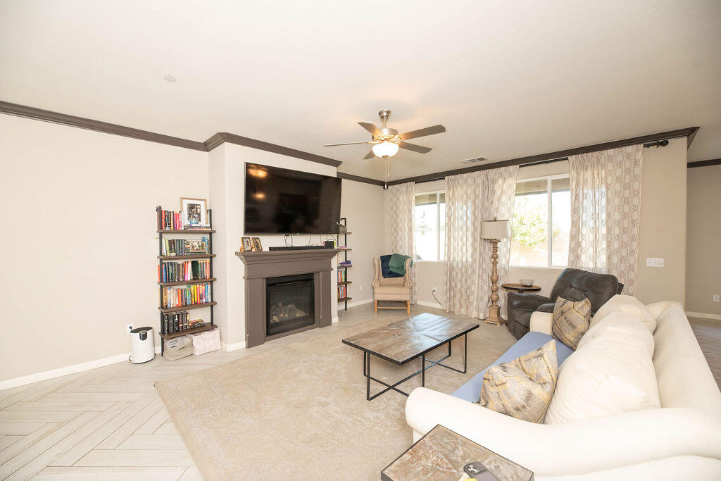 119 S Denton
