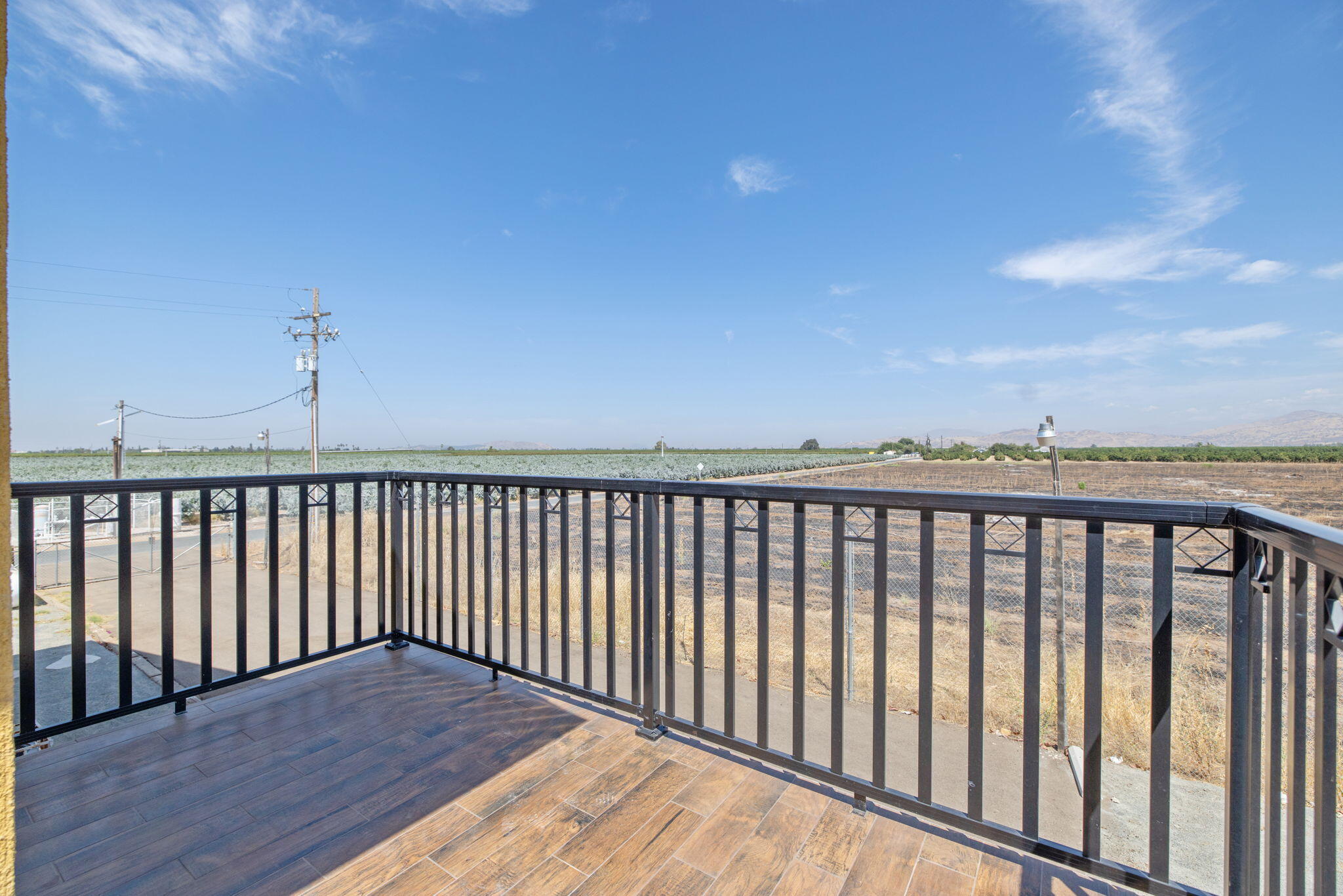 14010 Avenue 400