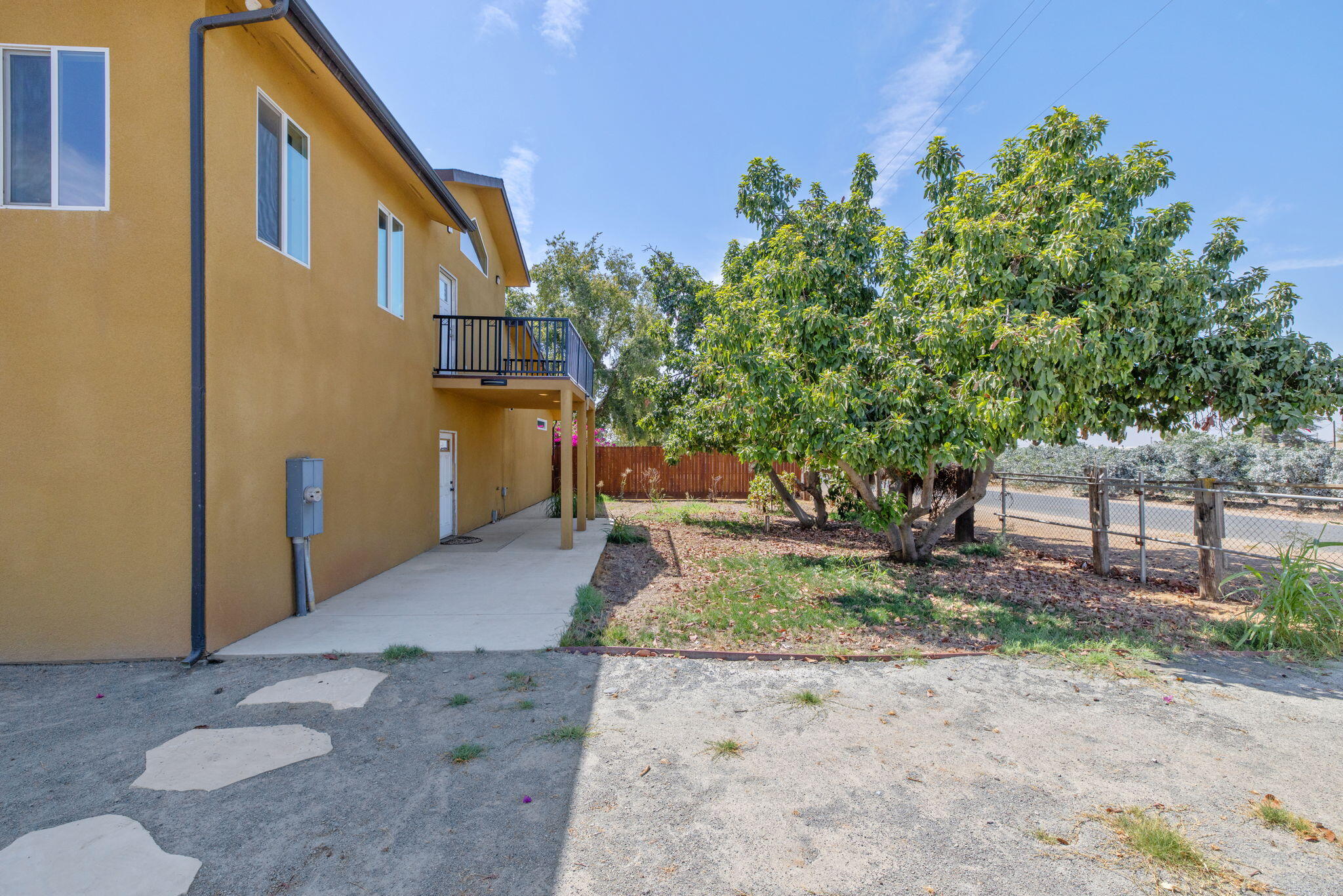 14010 Avenue 400
