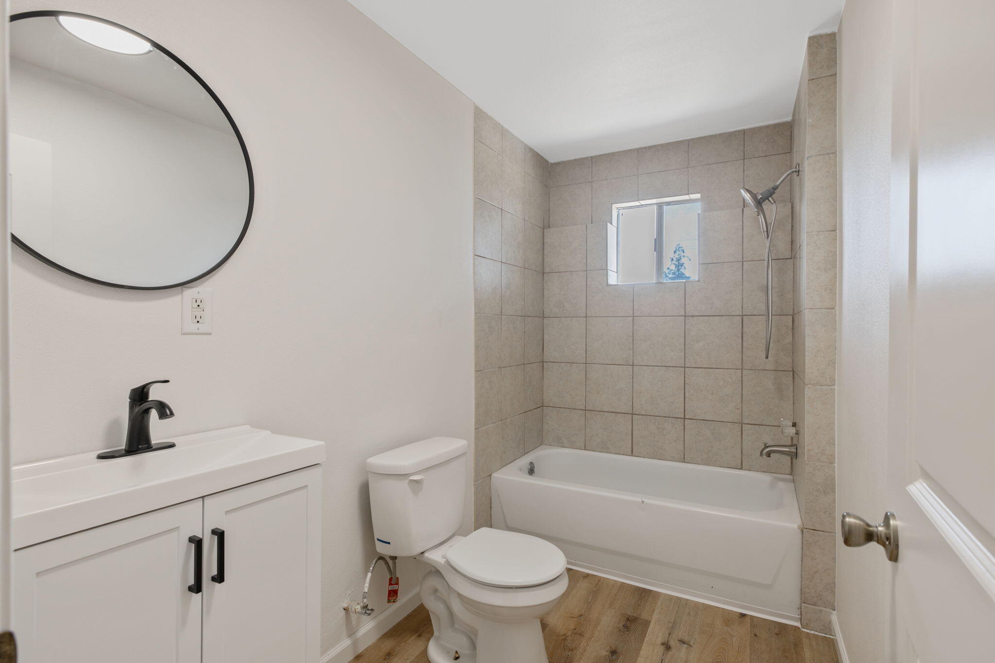 14010 Avenue 400