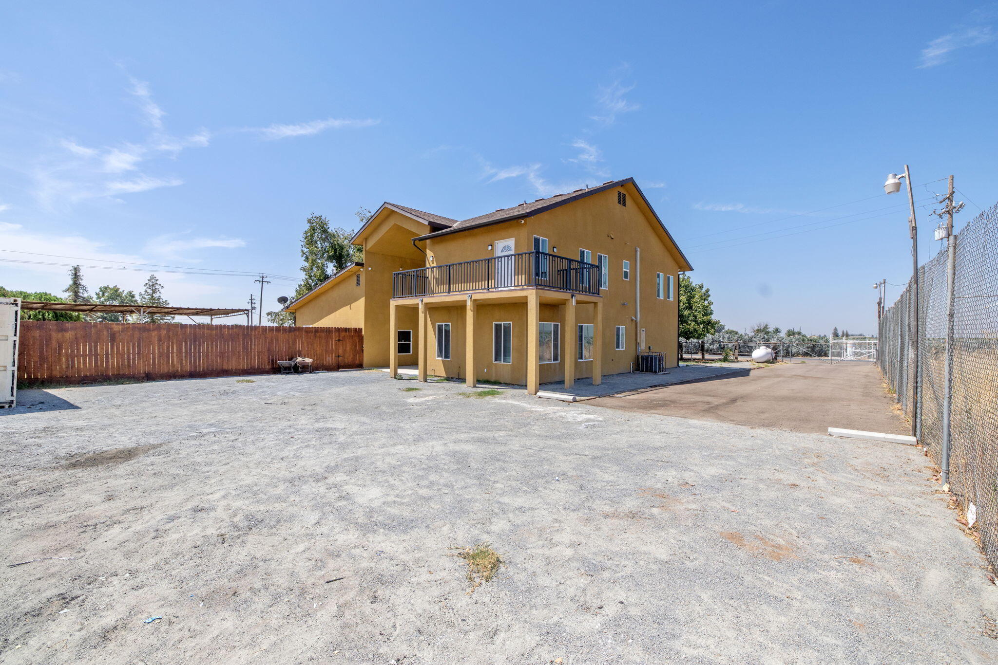 14010 Avenue 400