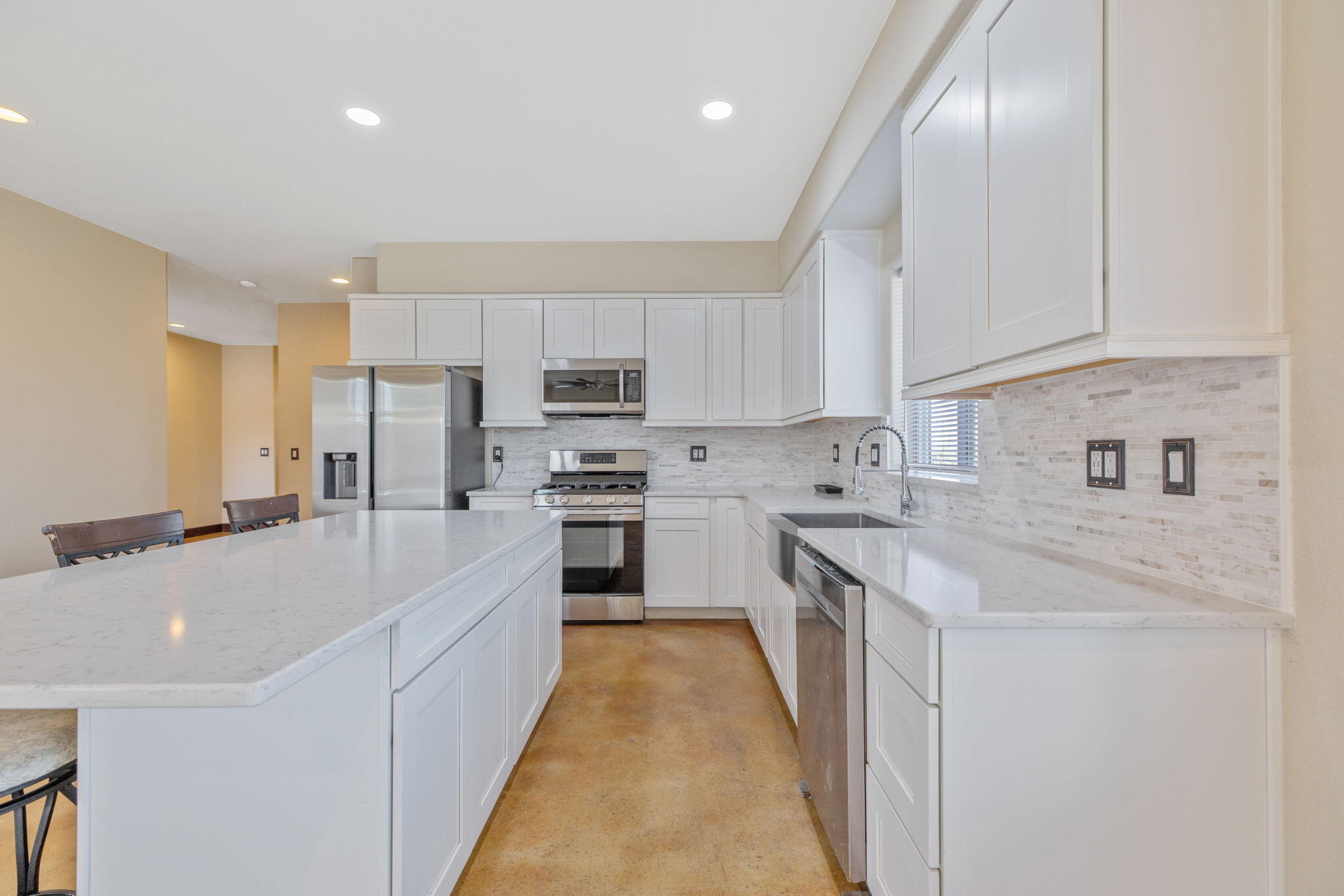 14010 Avenue 400