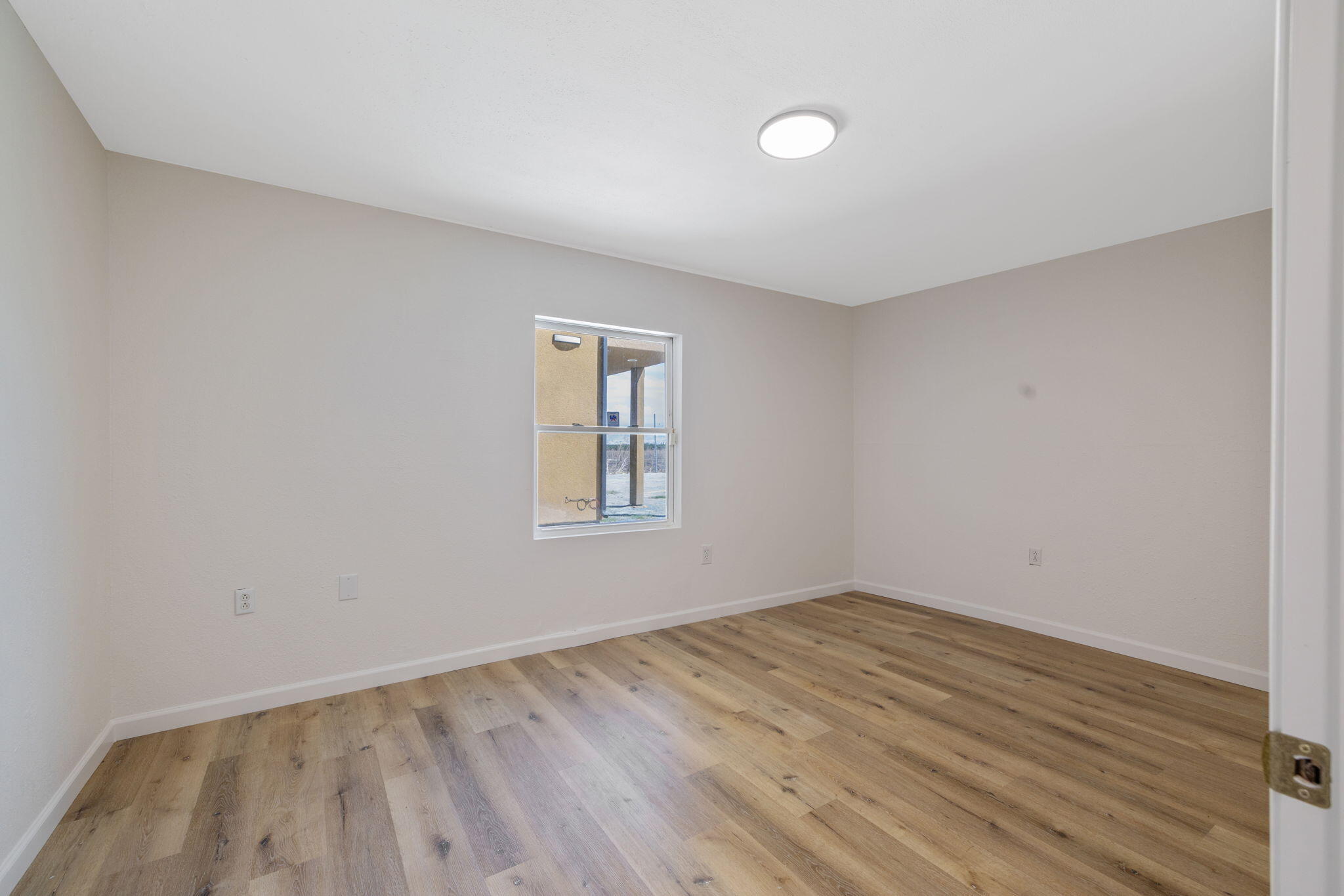 14010 Avenue 400
