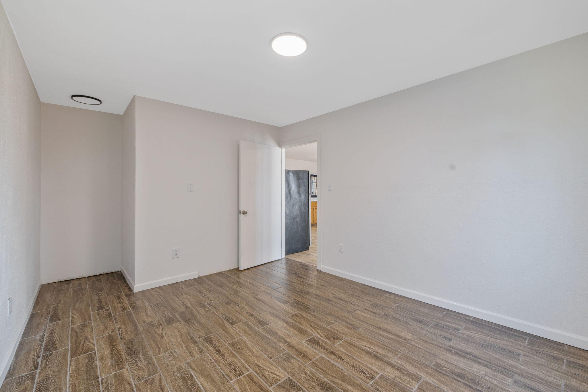 14010 Avenue 400