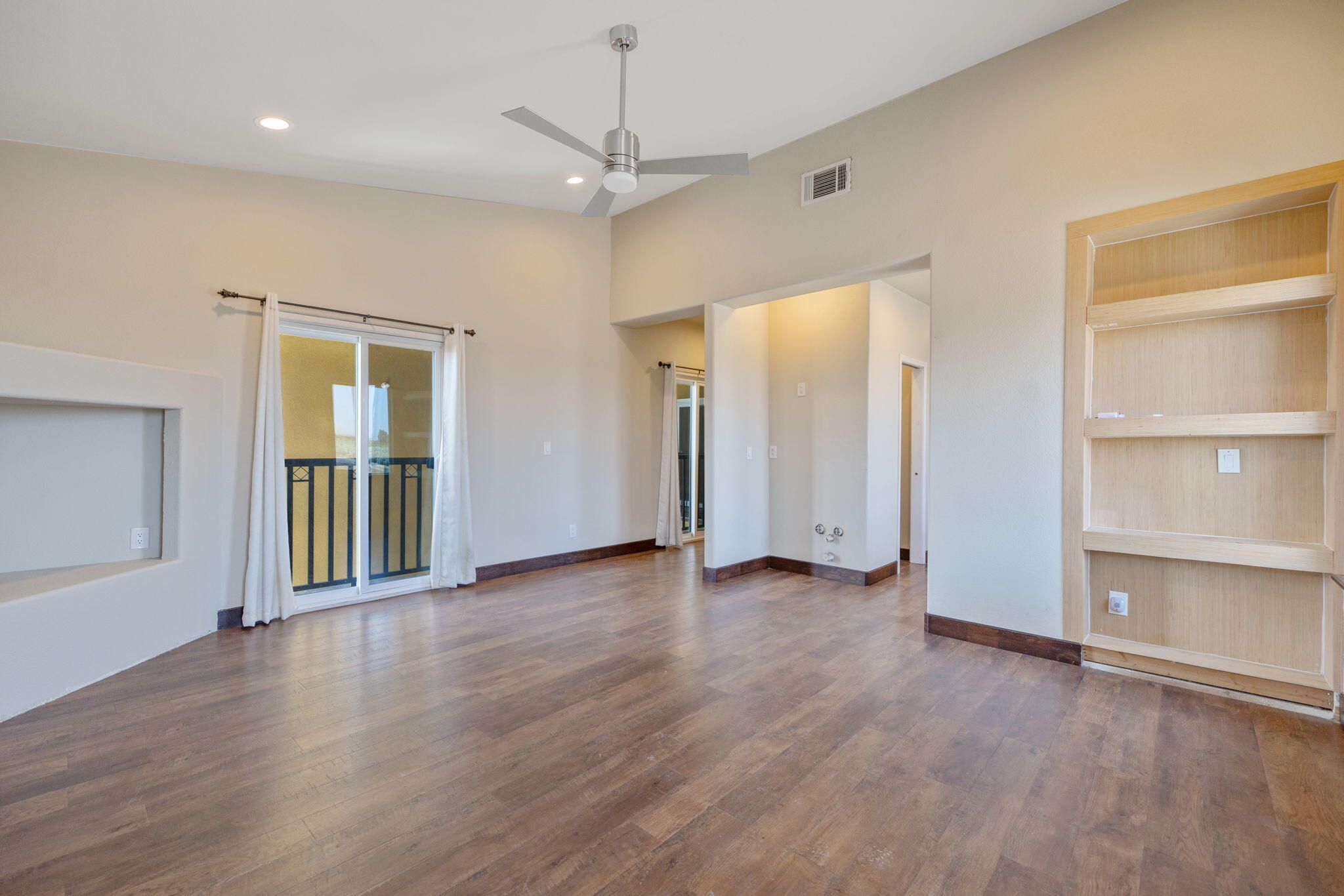 14010 Avenue 400