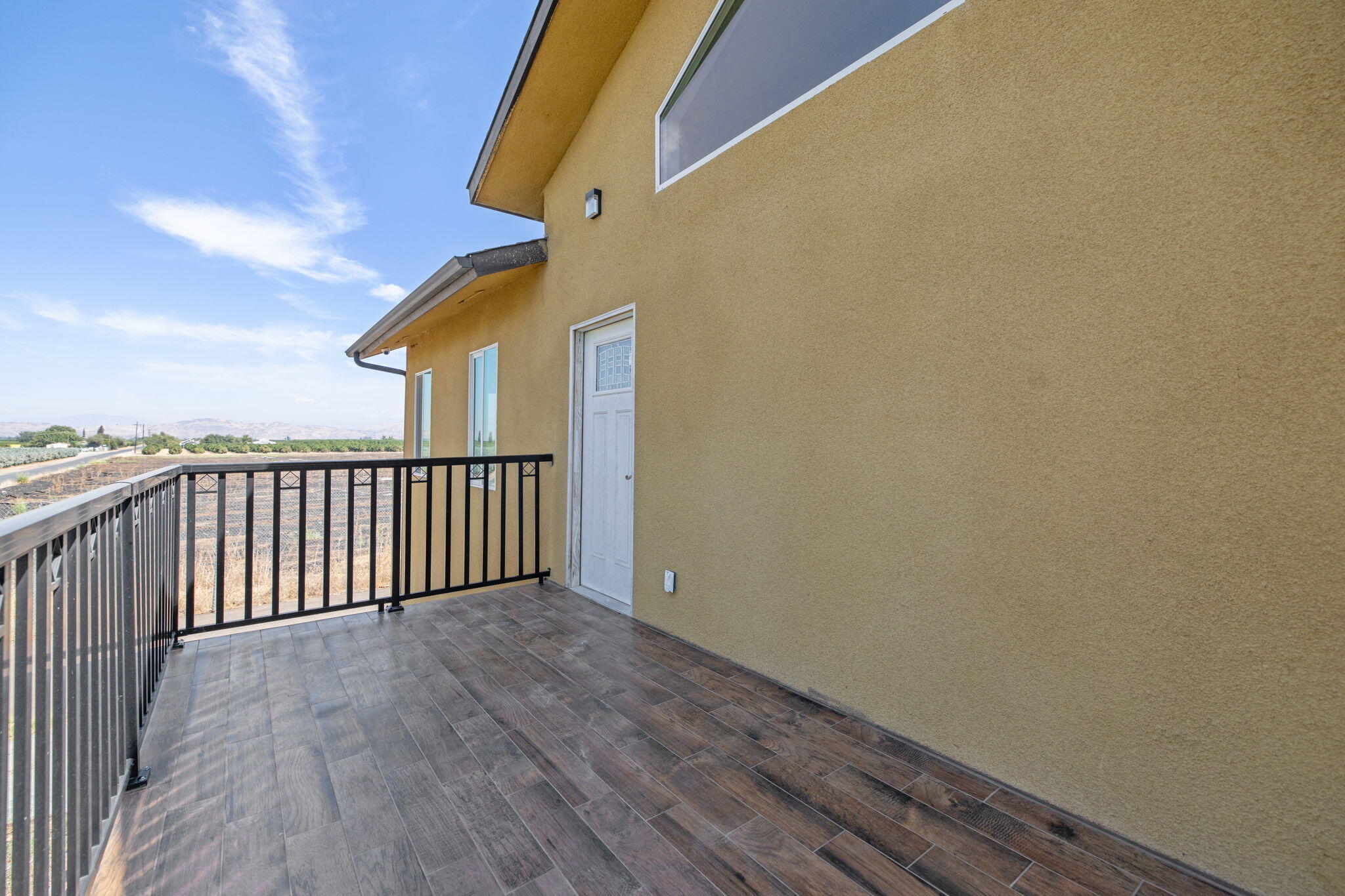 14010 Avenue 400
