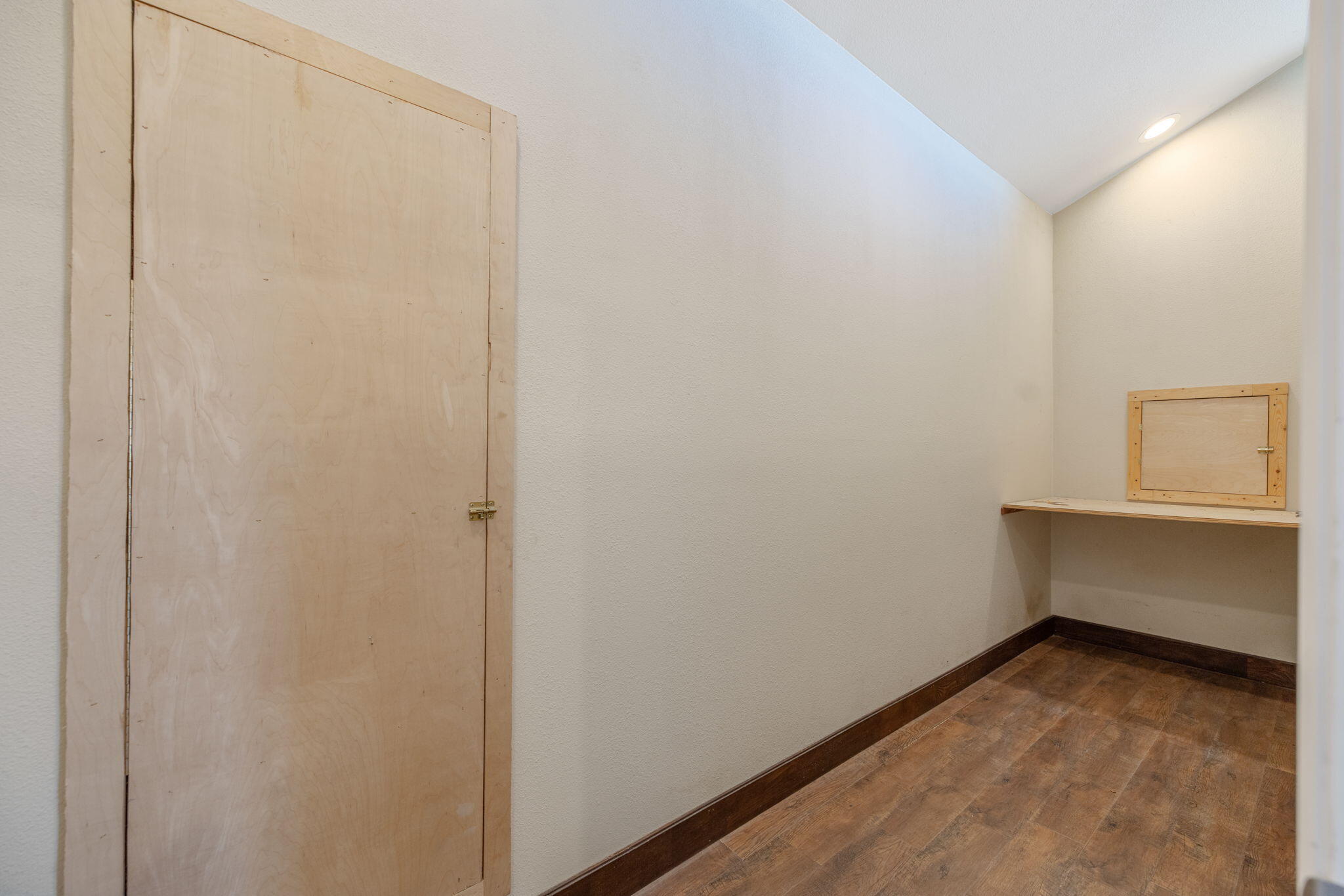 14010 Avenue 400