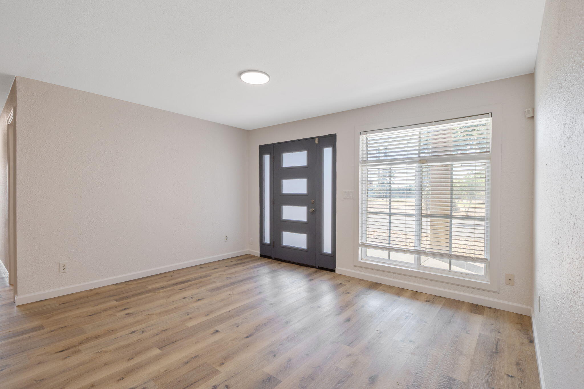 14010 Avenue 400